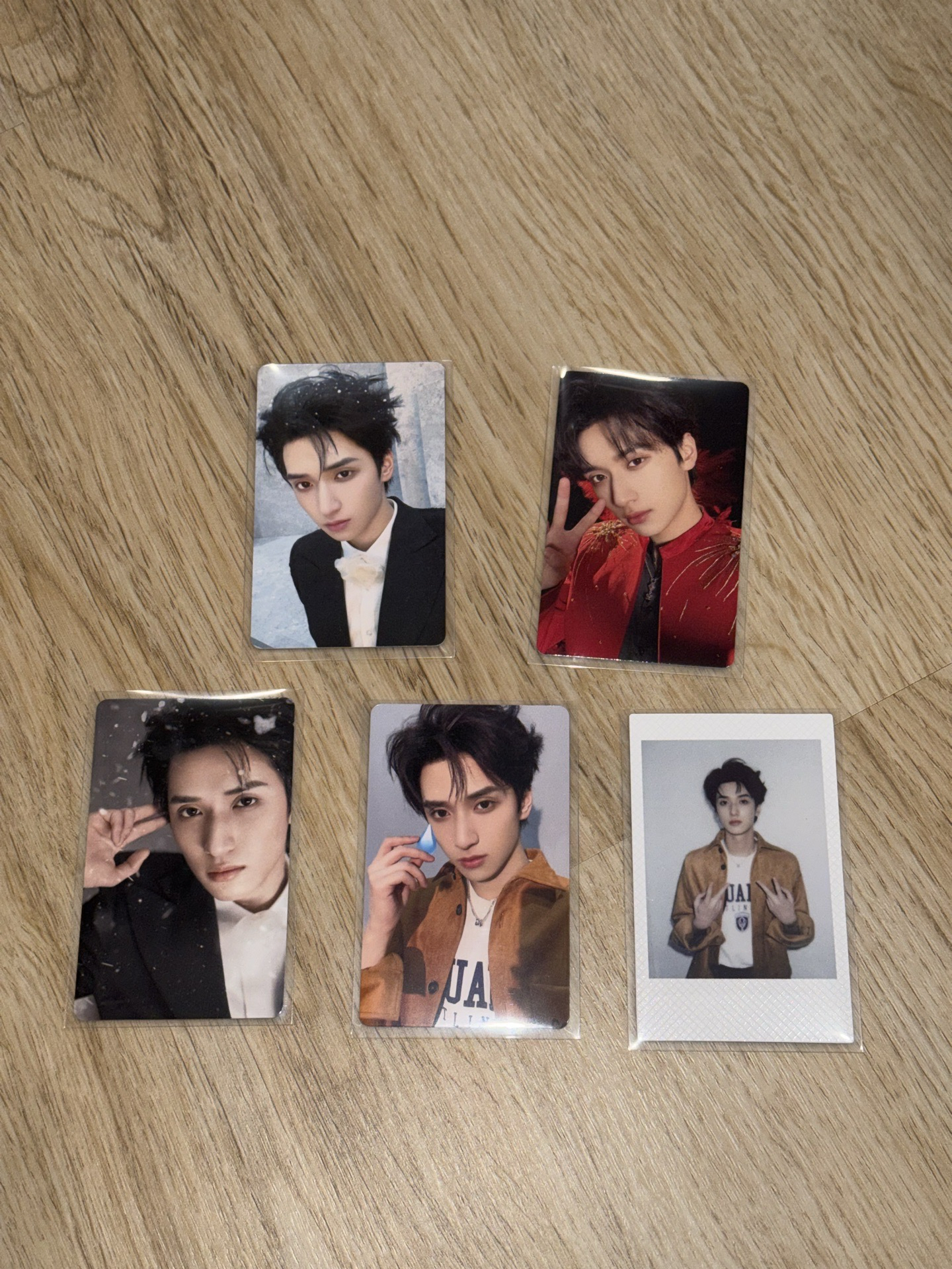 嚴浩翔 叁重樓 手辦款