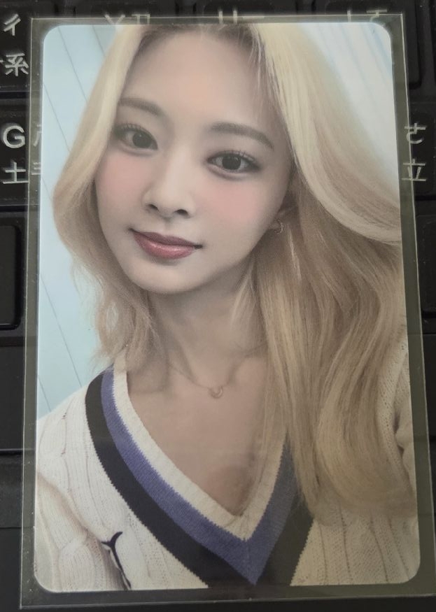 Twice Tzuyu 子瑜 小卡