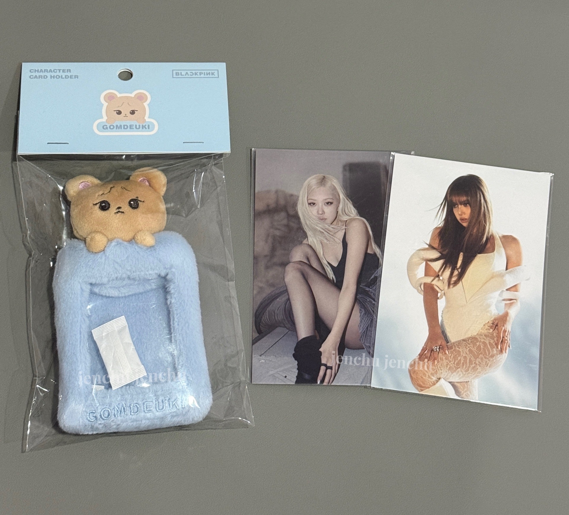 卡套+送右邊兩張明信片