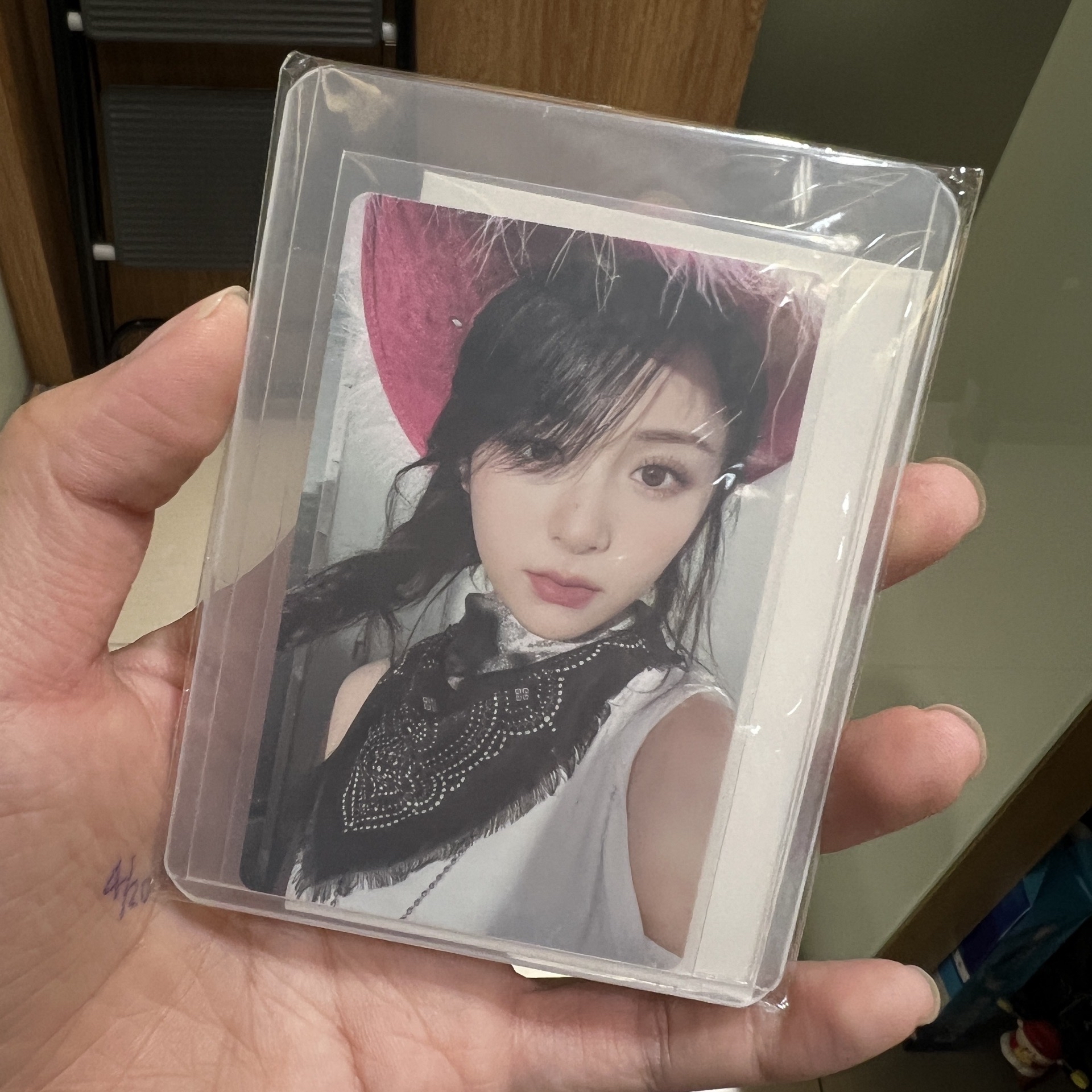 LE SSERAFIM 正規一 UNFORGIVEN 專卡 YUNJIN