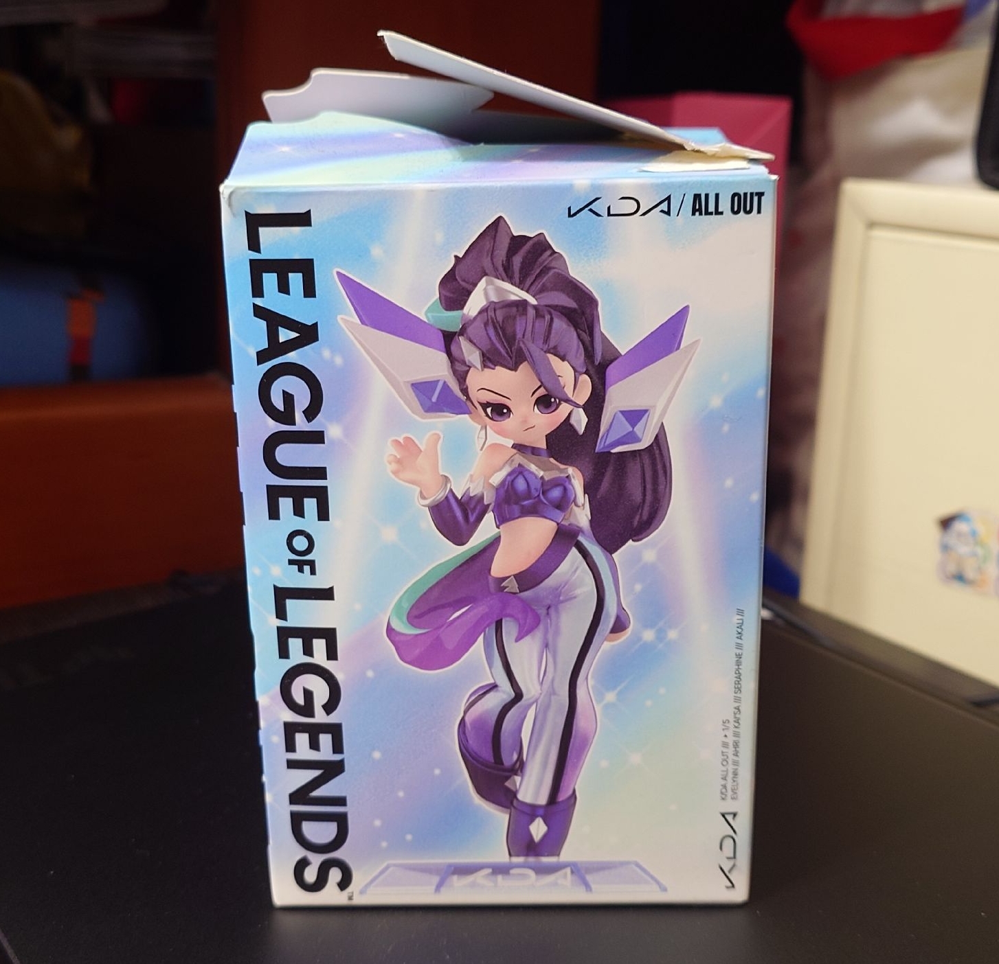 【英雄聯盟 K/DA ALL OUT 系列】-阿卡麗