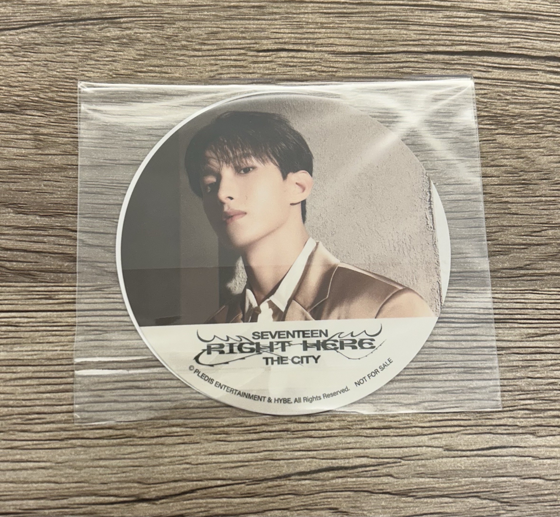 RIGHT HERE 碩餐車杯墊