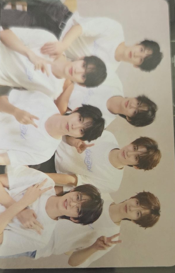 時代少年團樓非樓衣服卡