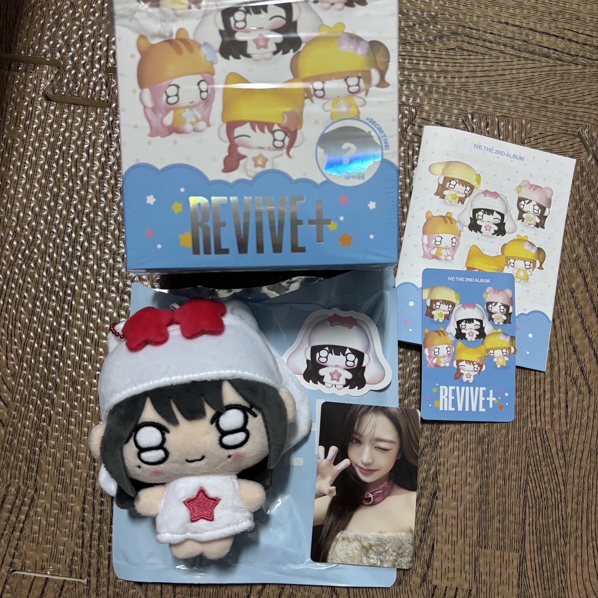 REVIVE+ 娃專 一般版 張員瑛 全專