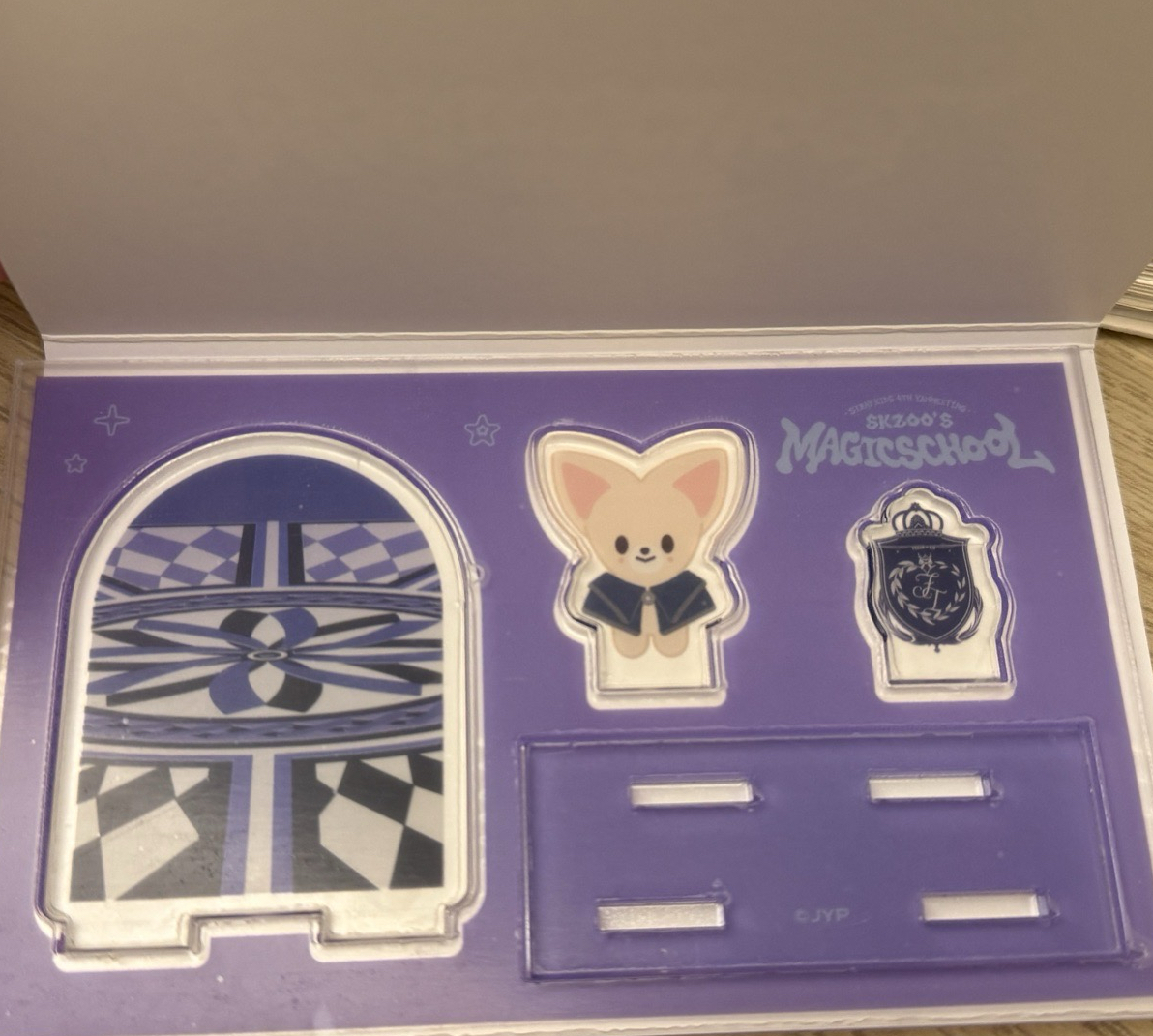 Magic School 立牌🦊