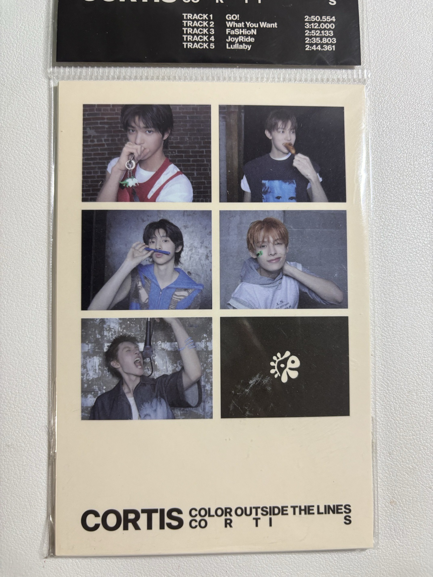 Cortis 迷你一 電子專 明信片