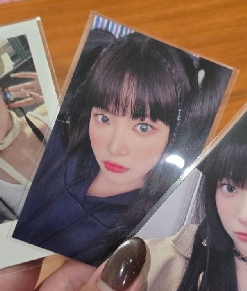  lesserafim 採 UNFORGIVEN 日咖 幸運卡 