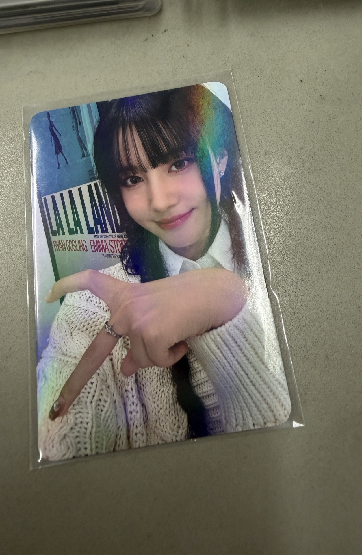 stayc潤四星中文卡背