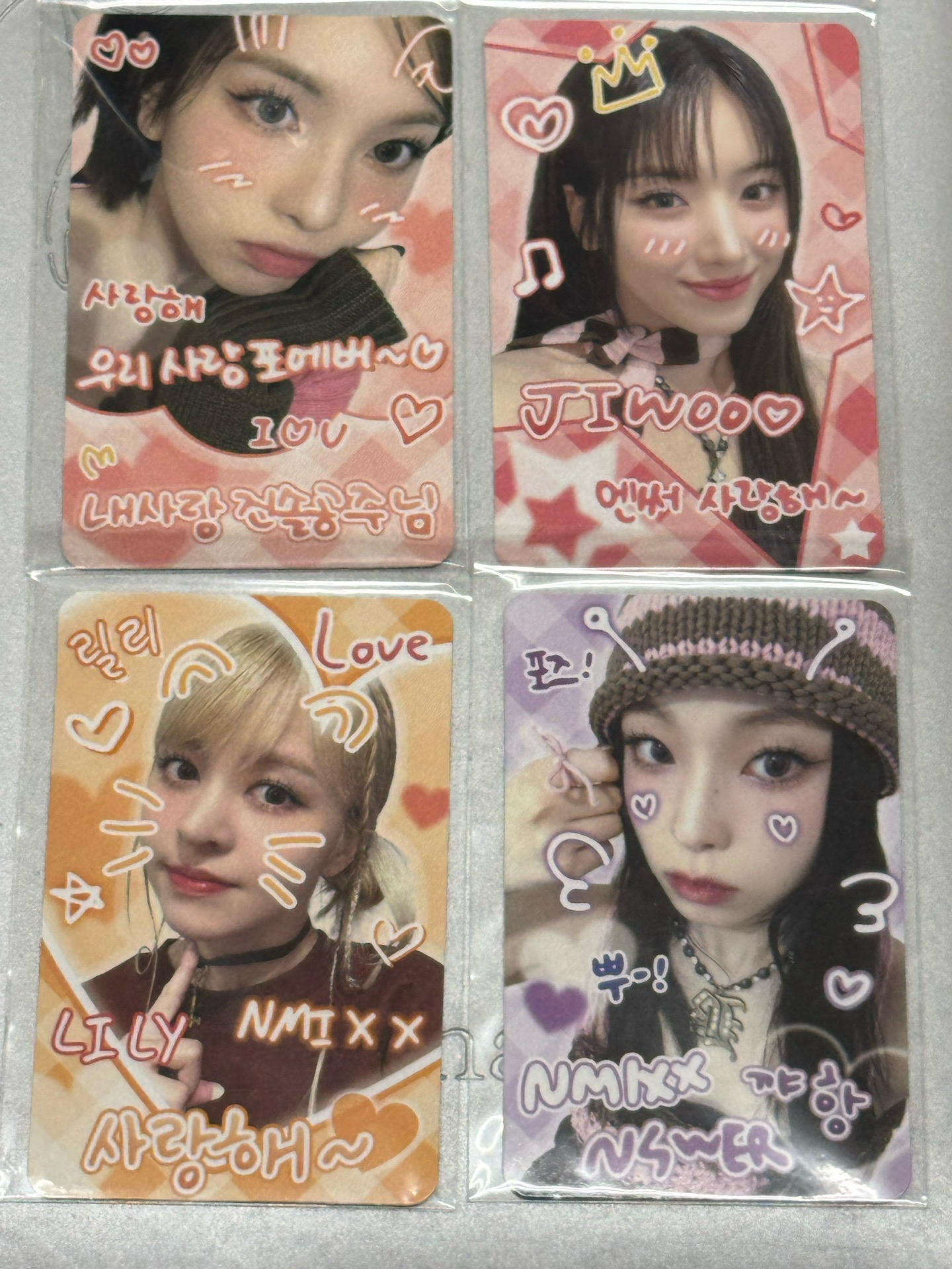 Nmixx 塗鴉4張一起