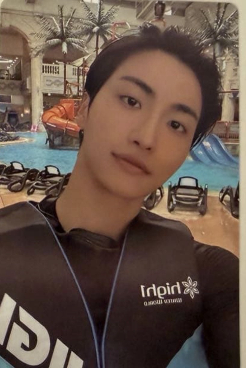 泳池星（含專+隨機一張專卡）