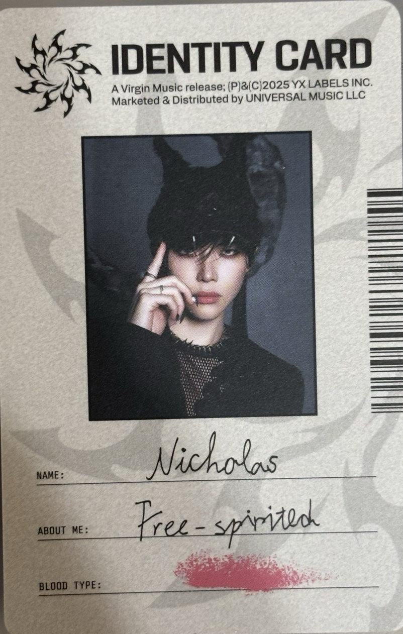 NICHOLAS ID學生證