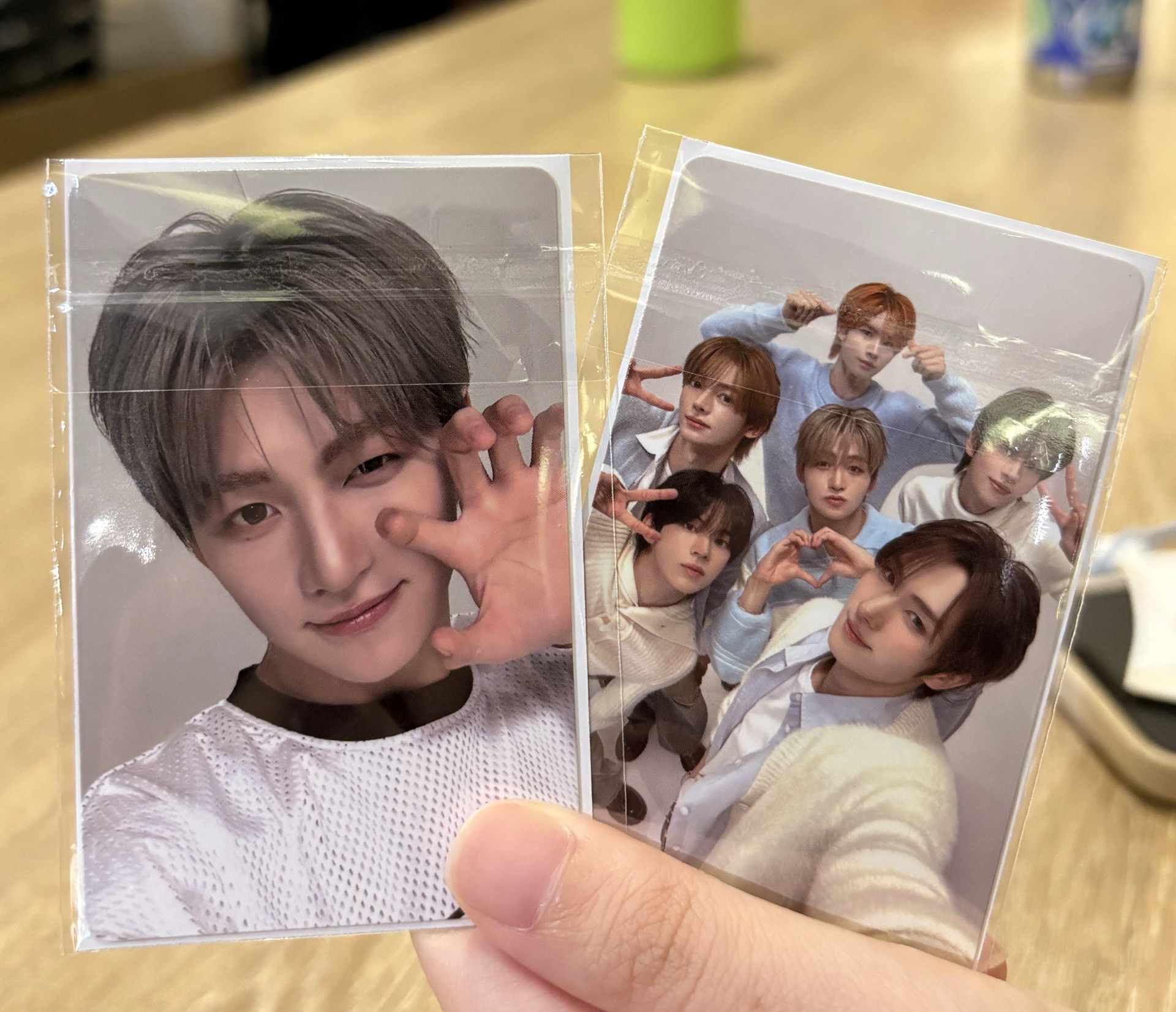 vr第二週特典 志薰＋愛心團卡