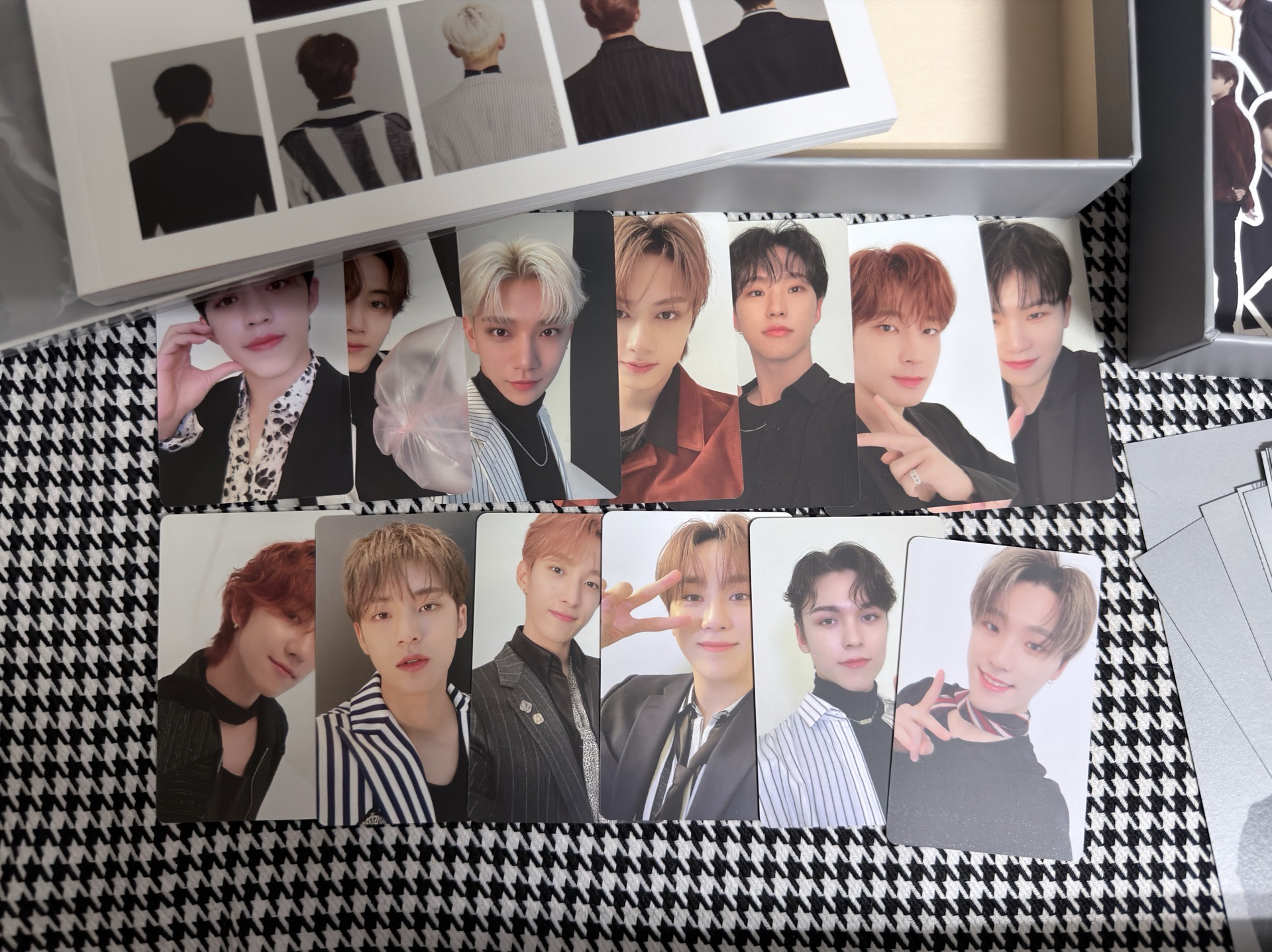 （現貨 可當日出貨）seventeen 2021 年曆組 小卡 大卡 貼紙