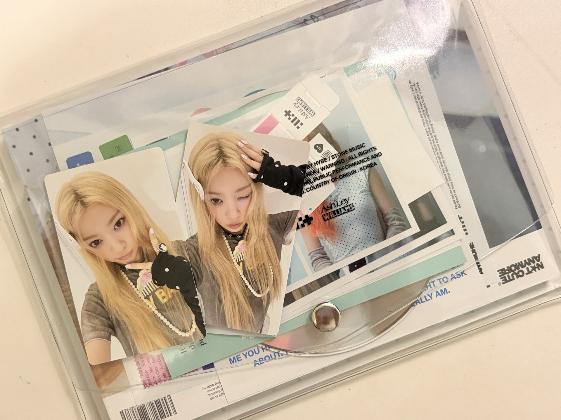 Not cute ver. moka 全專