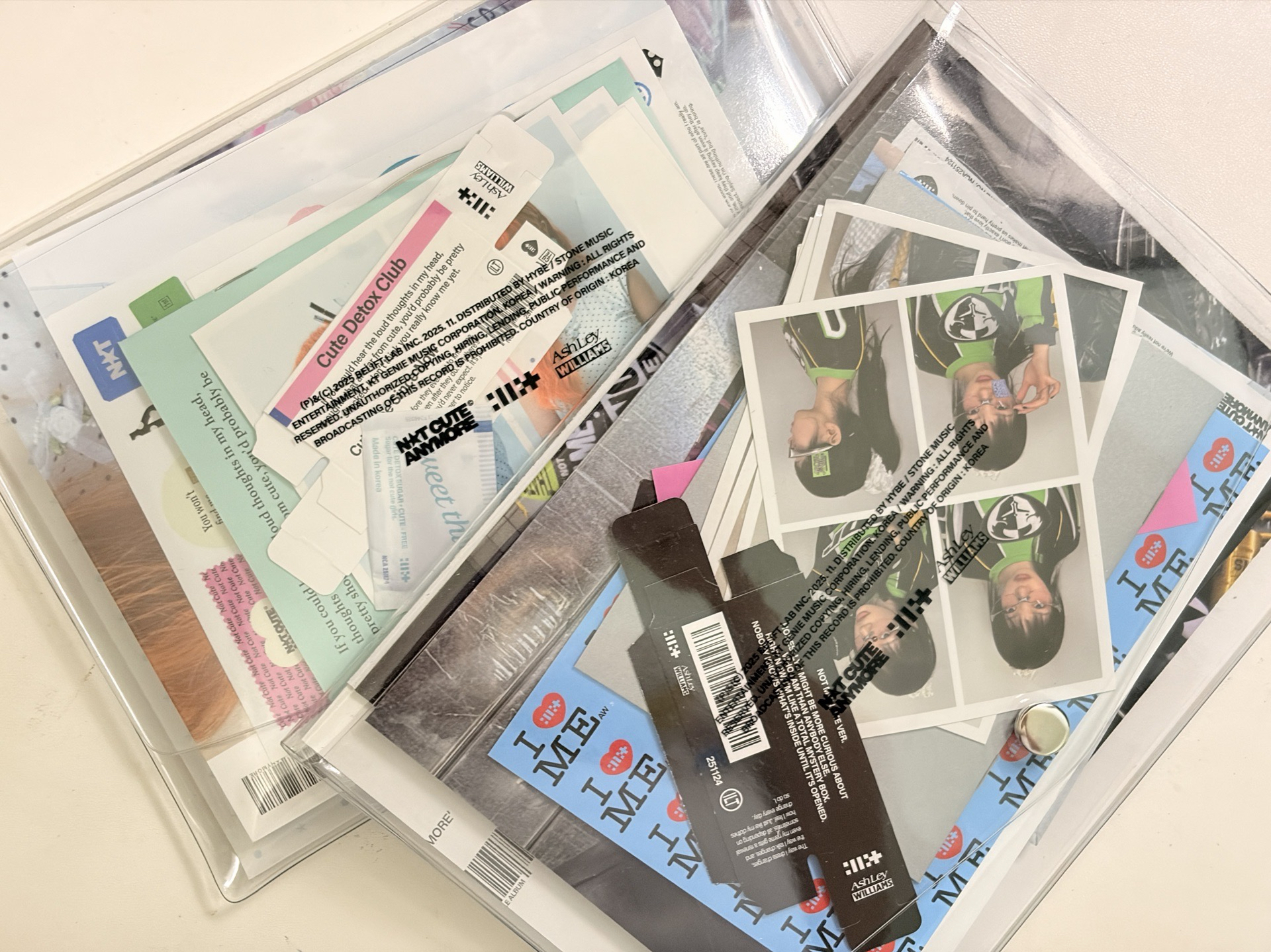 Not cute anymore 兩版一套 空專