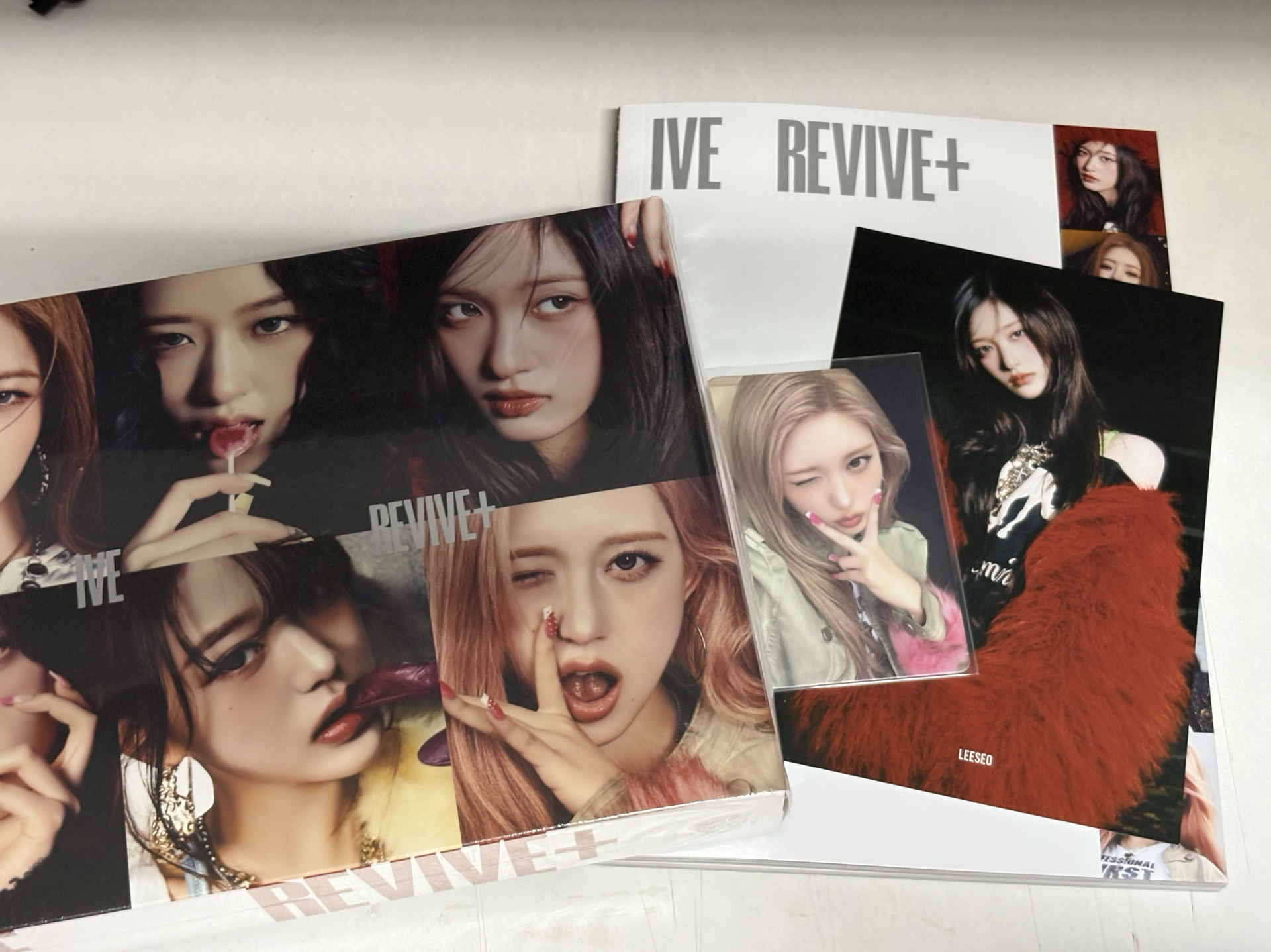 秋卡瑞明信片 REVIVE+ CHALLENGERS ver. 專輯 PB版