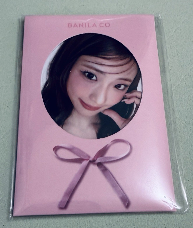 Banila co 4.0小卡一組 + 12g蜜粉 