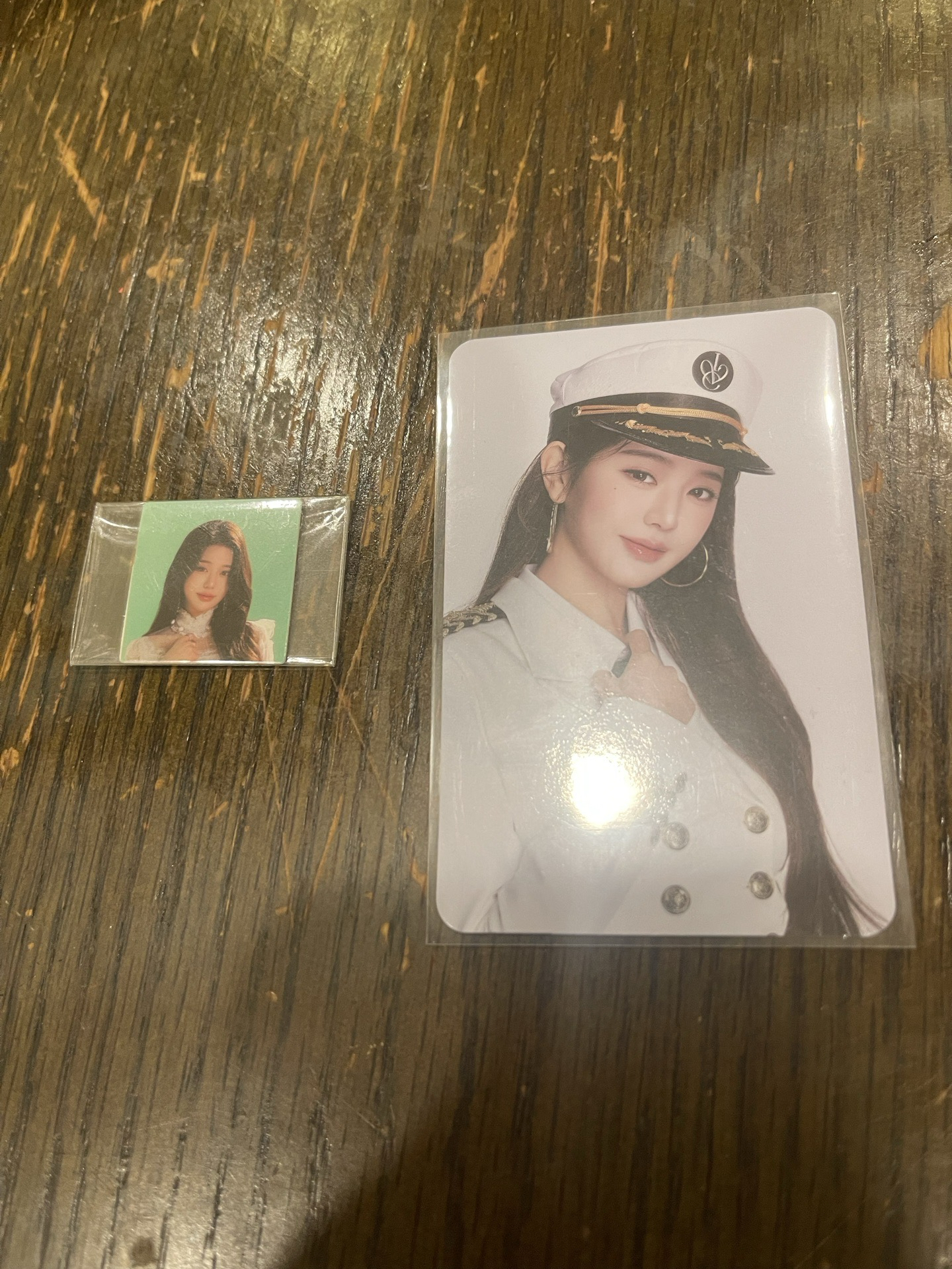 #售 現貨 員官拍卡+員項鍊大頭照