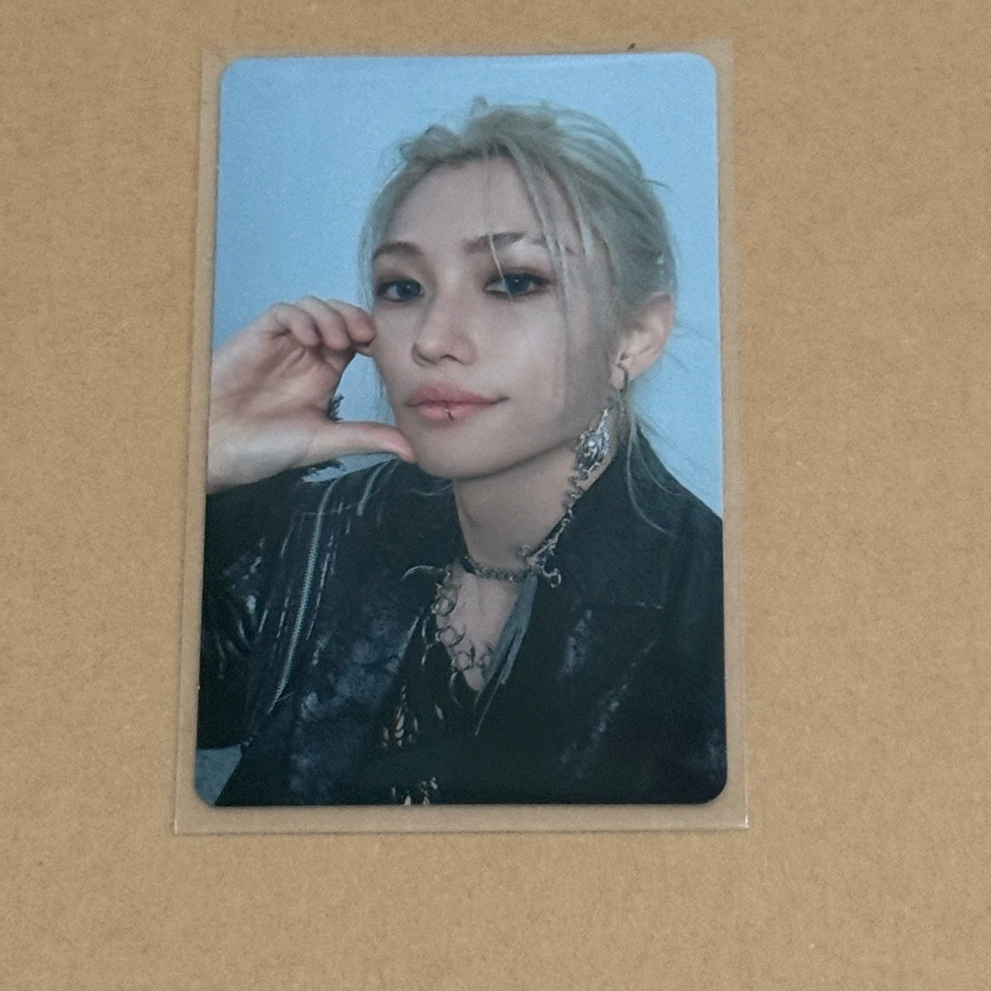 煙燻妝唇環馥兒