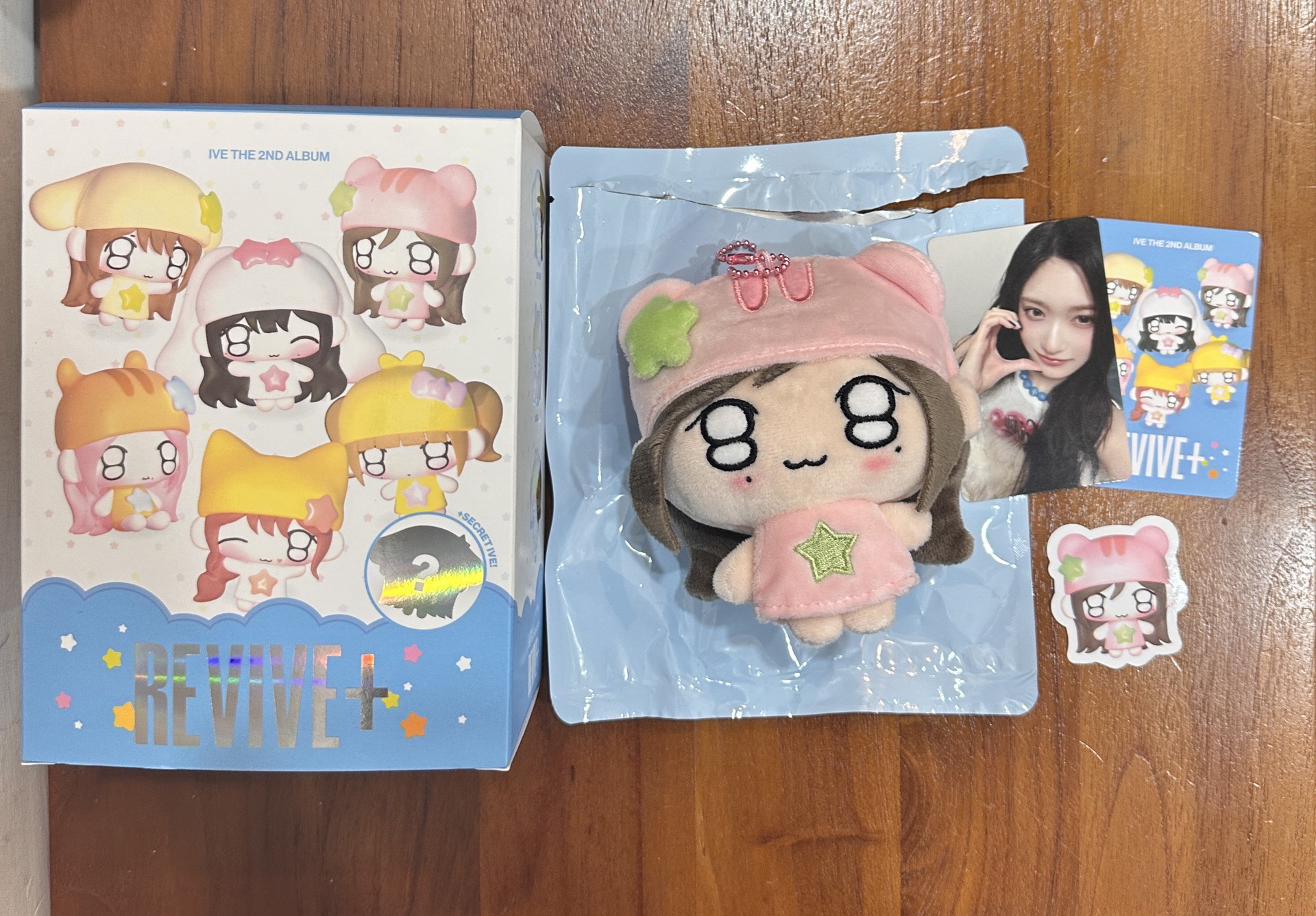 1元起標 IVE <REVIVE+>娃娃專 李瑞