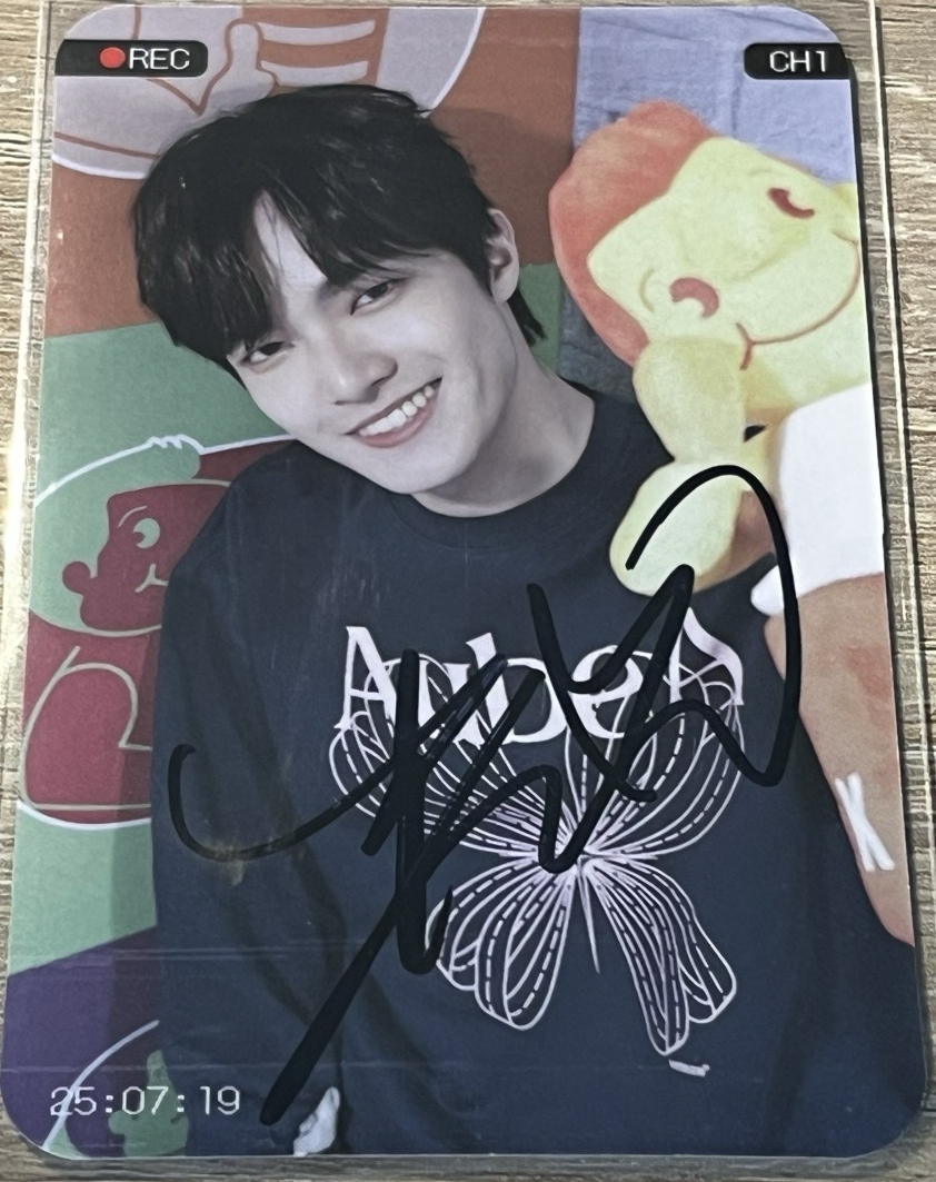 頂呱呱親簽小卡 彫秦