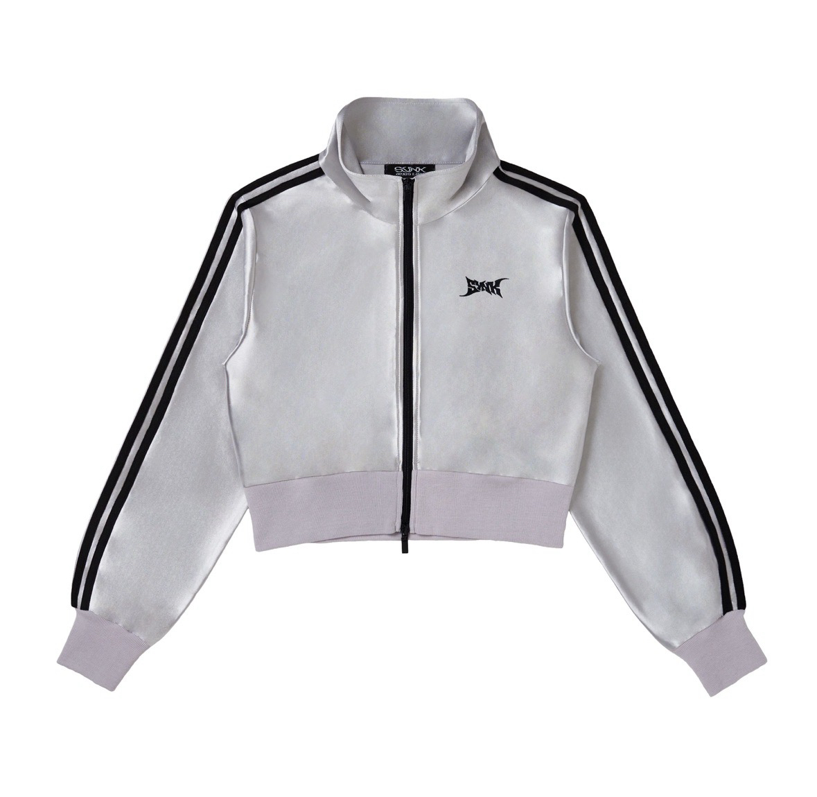 aespa日巡 短版白外套