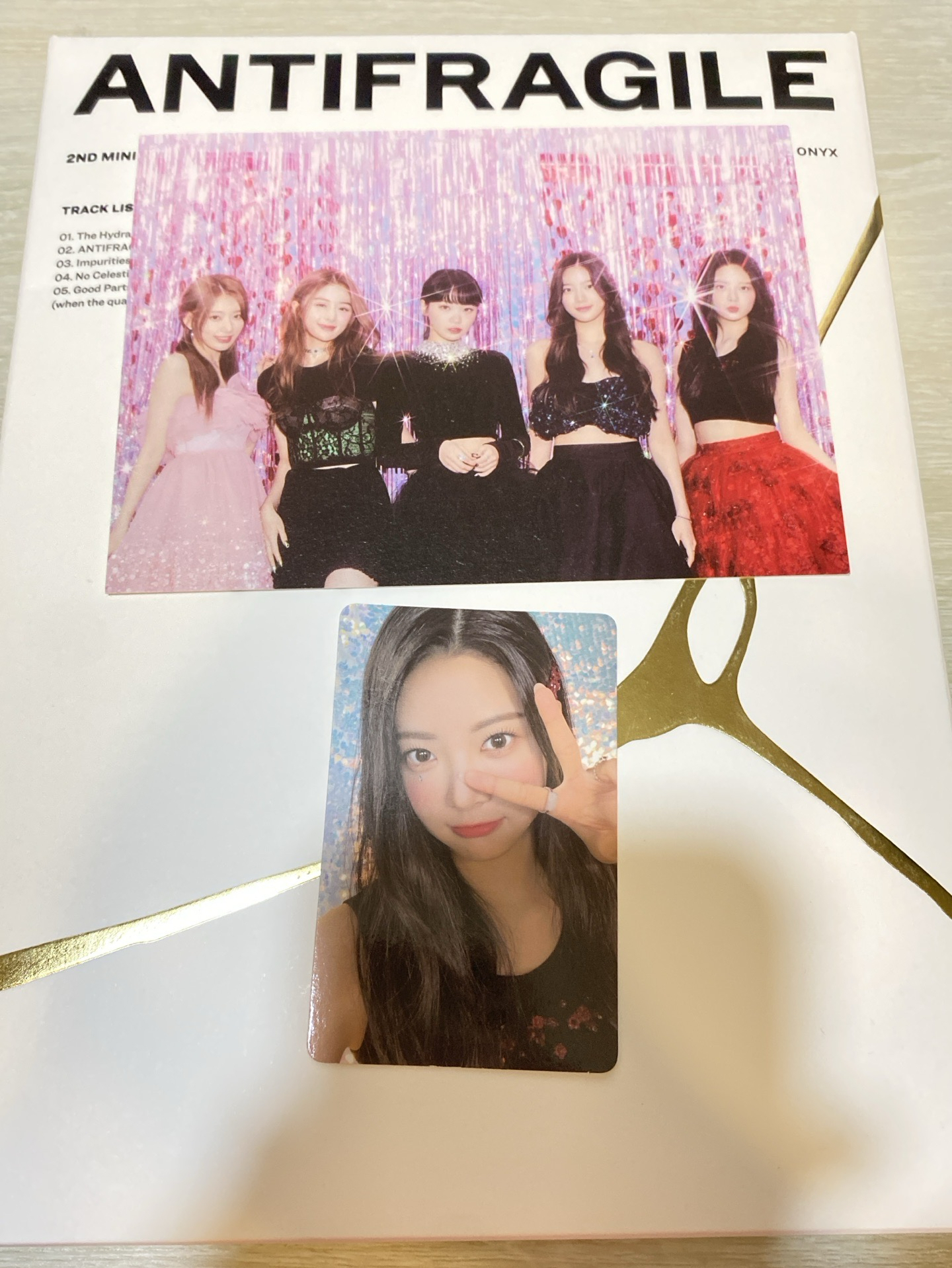 LE SSERAFIM ANTIFRAGILE