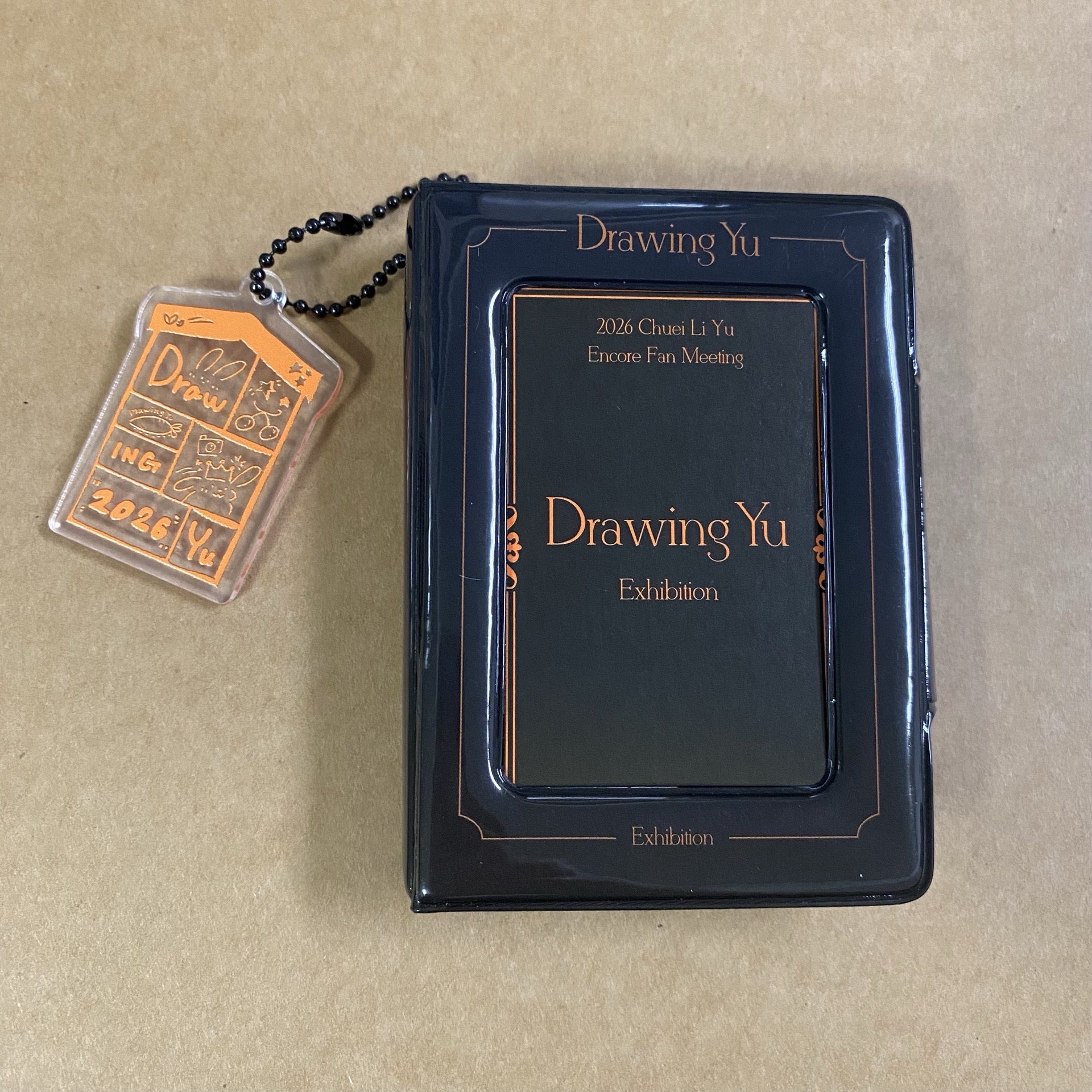 于于咪卡冊(吊飾很可愛..)