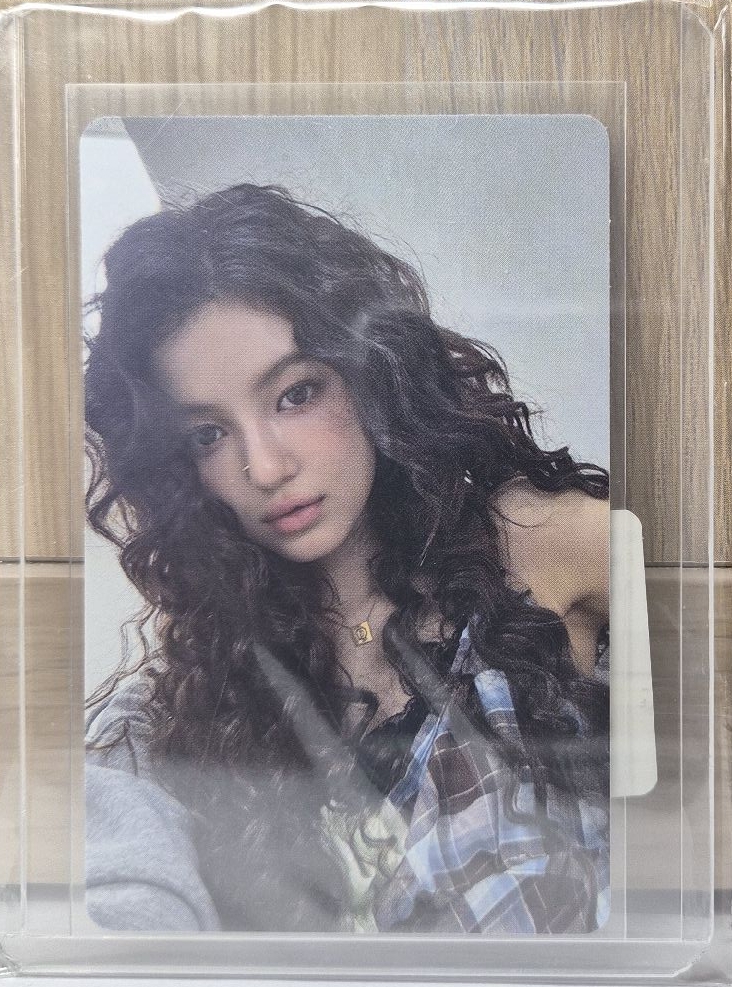 NewJeans Supernatural 周邊套卡小卡 DANIELLE