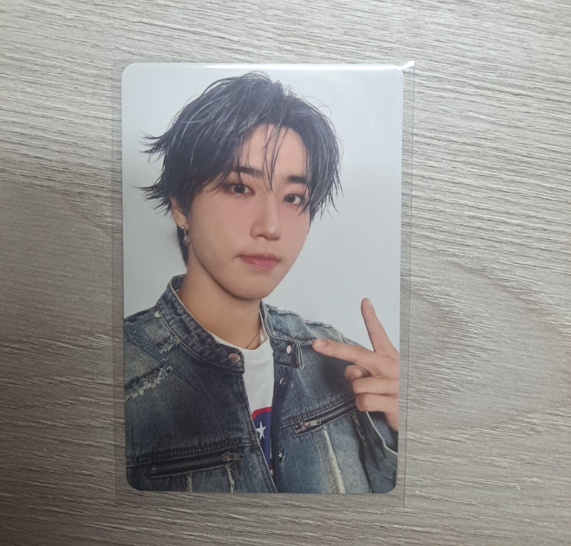 城 Hollow 專輯卡