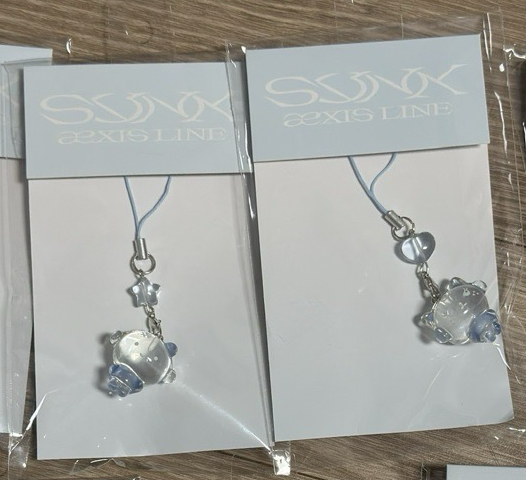 三巡首爾 手機鏈 冬柚