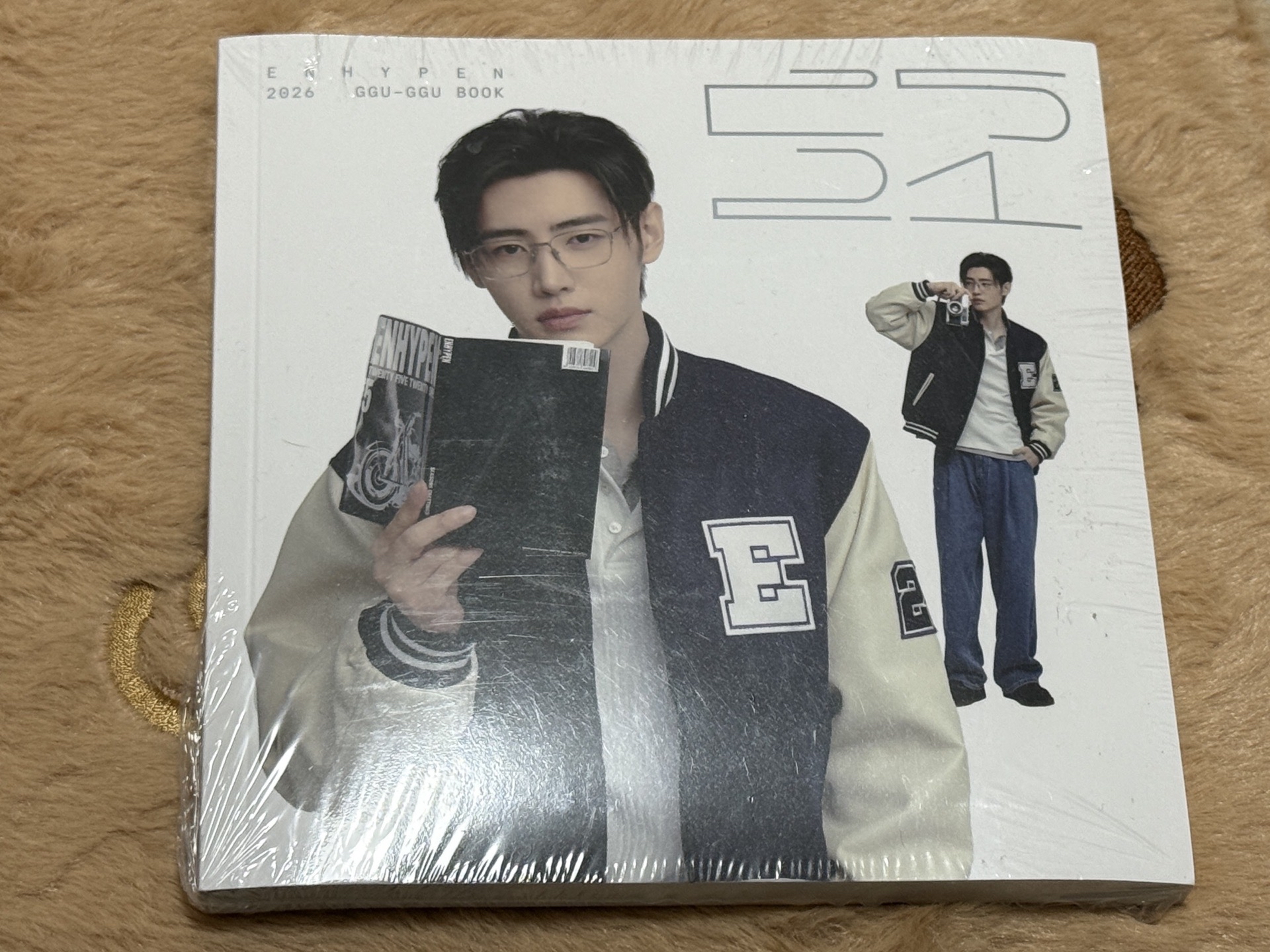 朴成訓 帥氣咕咕書