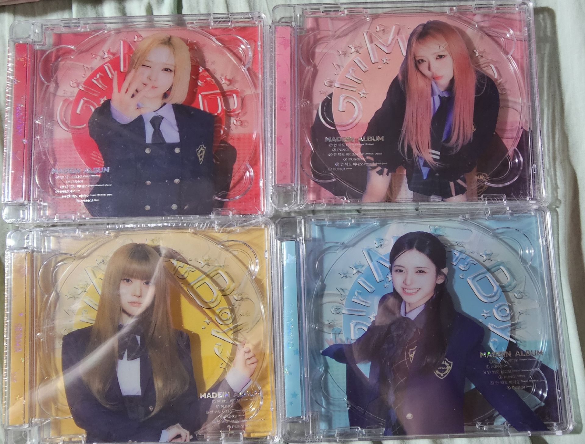 MADEIN - Girl Meets Boy (Jewel ver.) 專輯