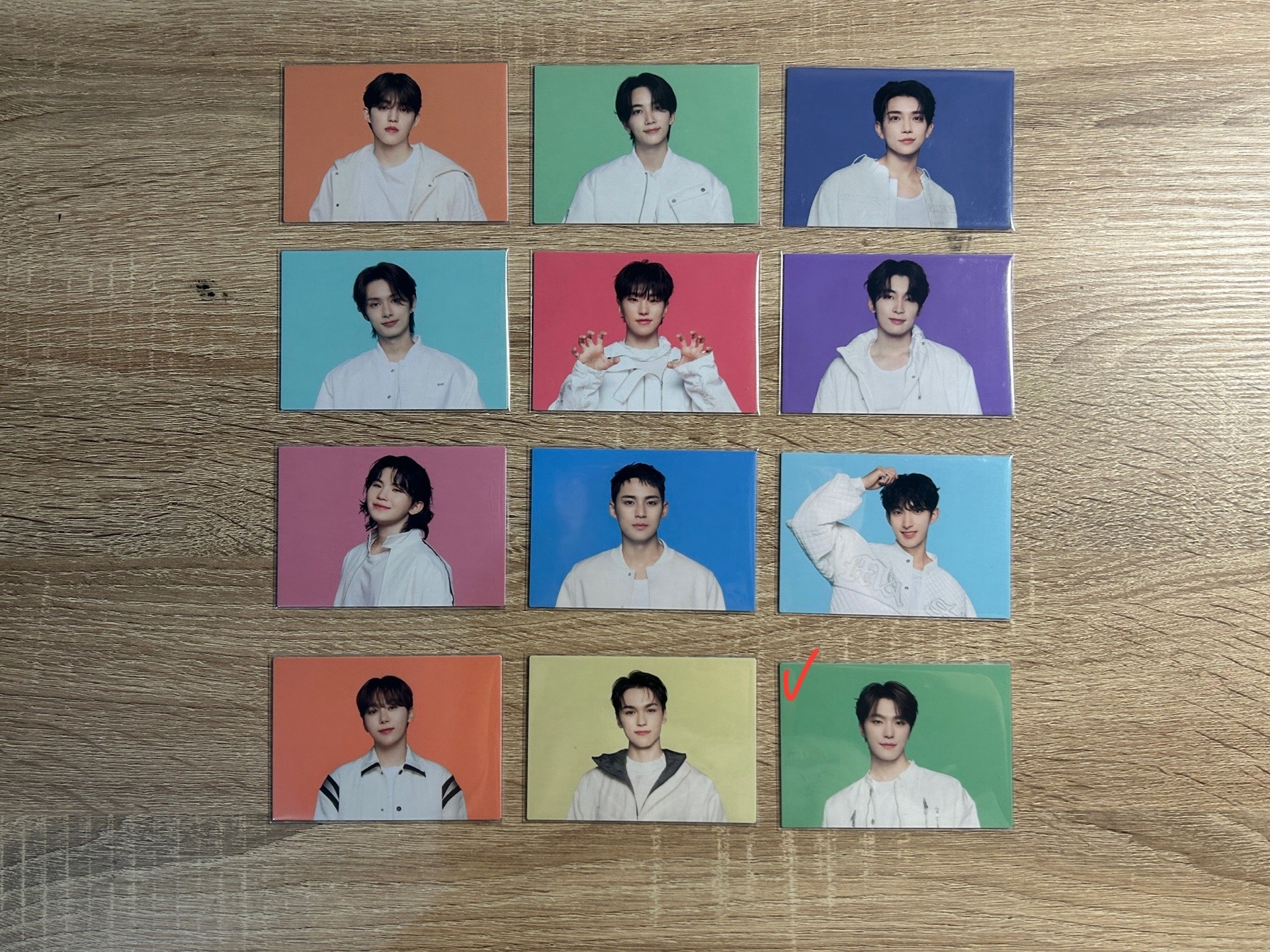 橫版一套 無八（需帶一個🍒）