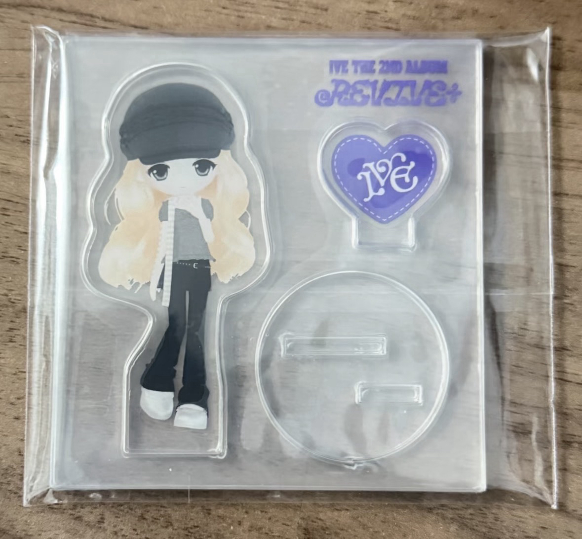 IVE REVIVE+特別版怜立牌