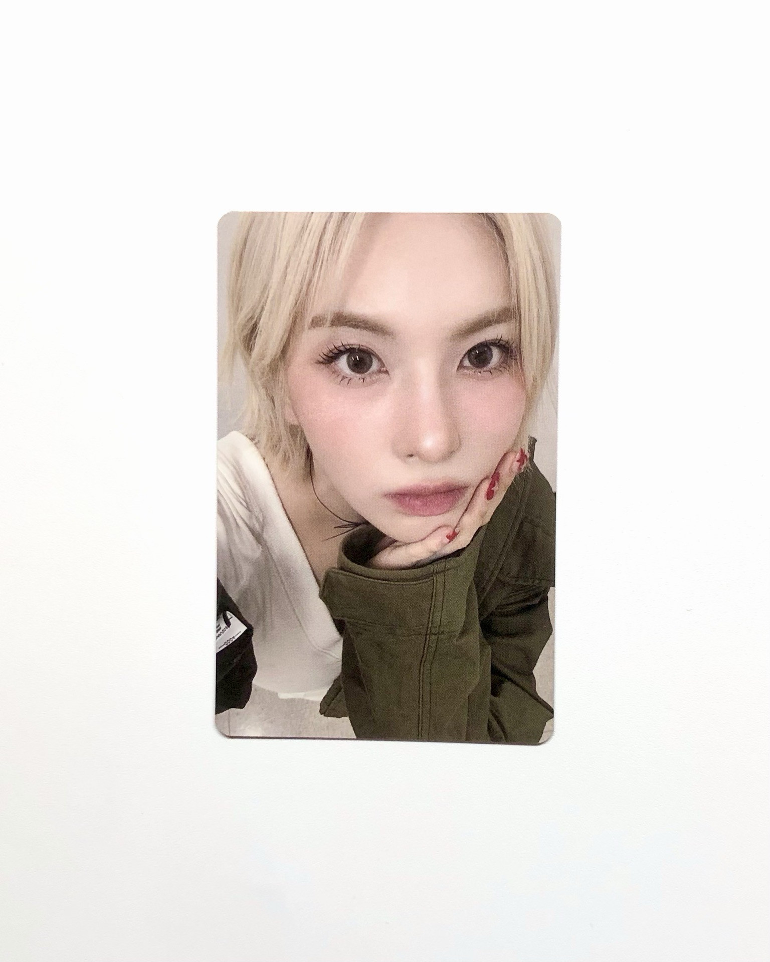 愛豆驛站快閃 立牌貝