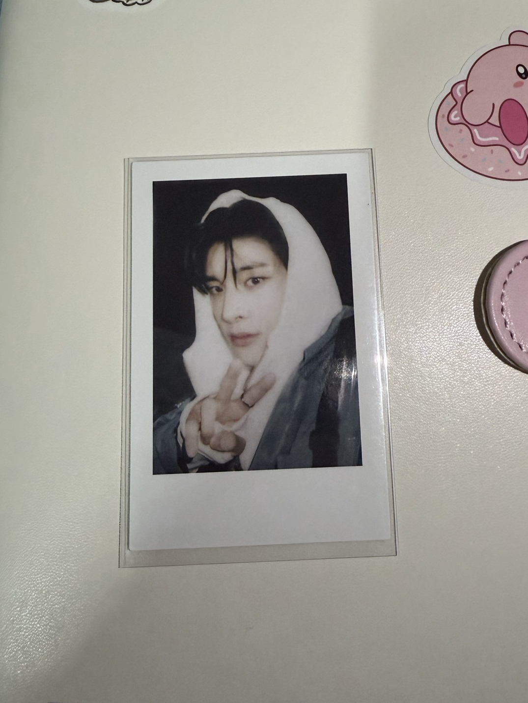 咕咕盒單手比耶倫