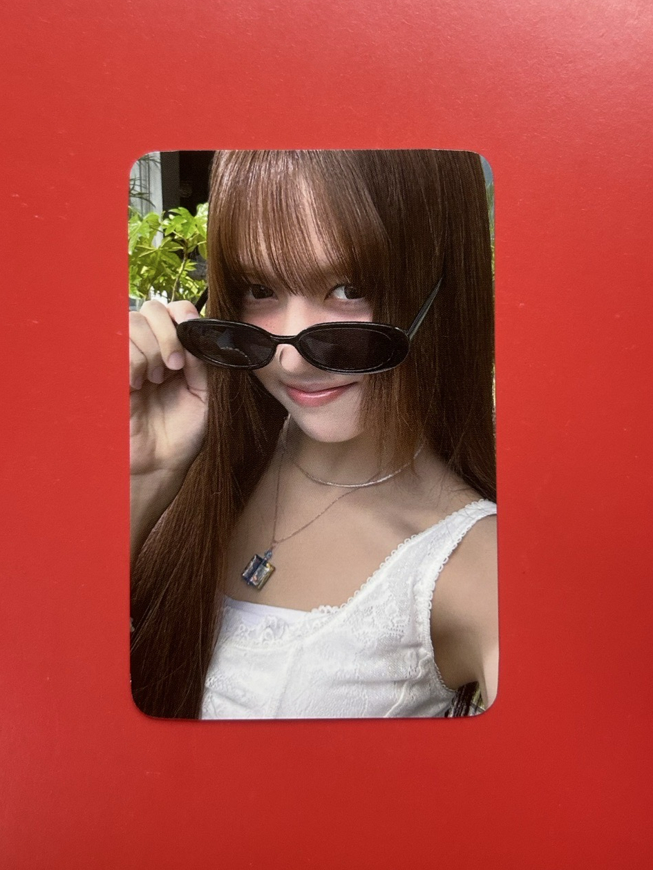 NMIXX 墨鏡莉 手寫卡背