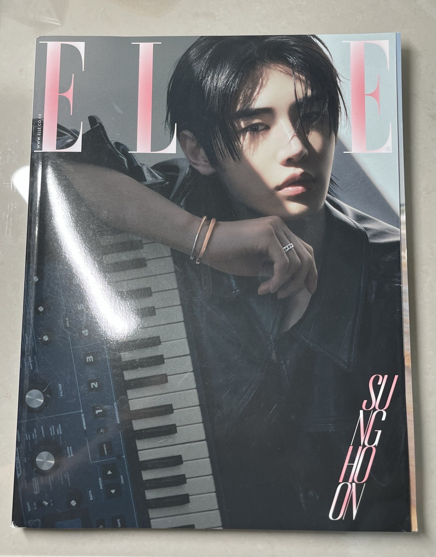 ELLE Korea April 2025 