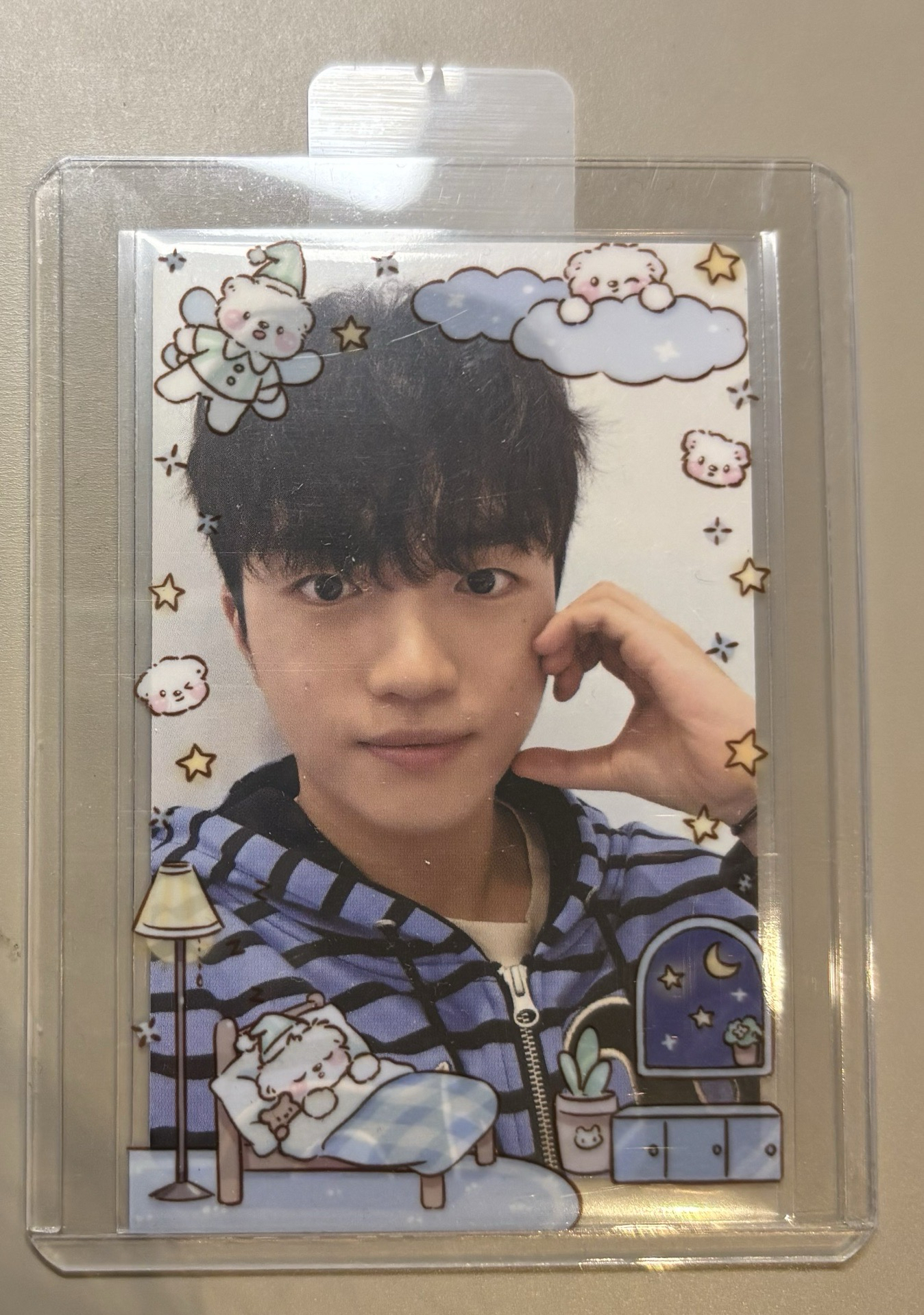 蕊蕊的臉頰比心 T1 Keria 鐵盒小卡happy t1