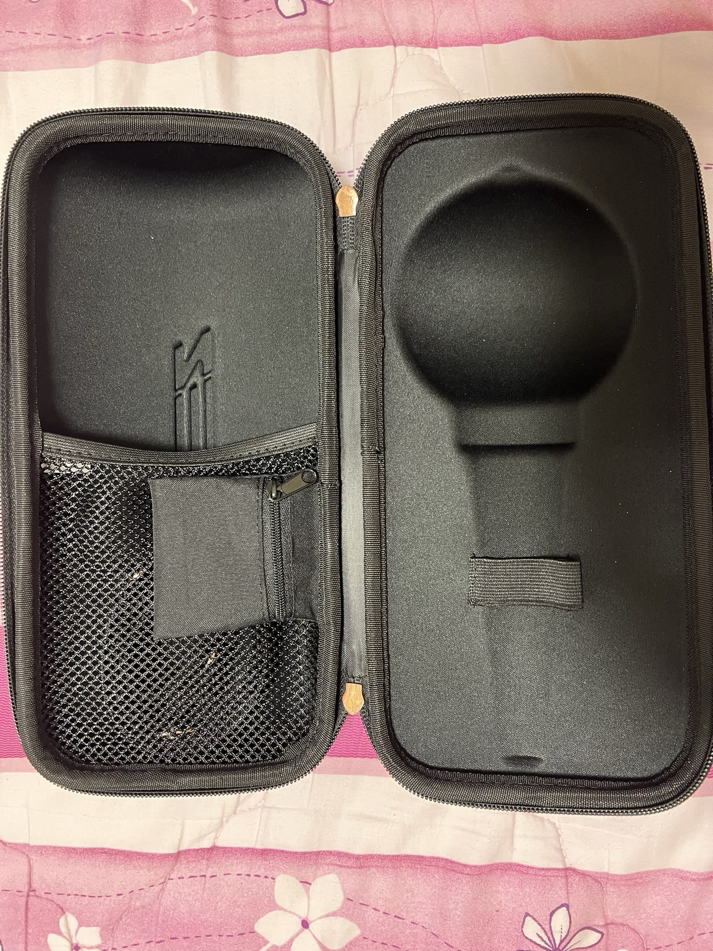 一代手燈與他的家