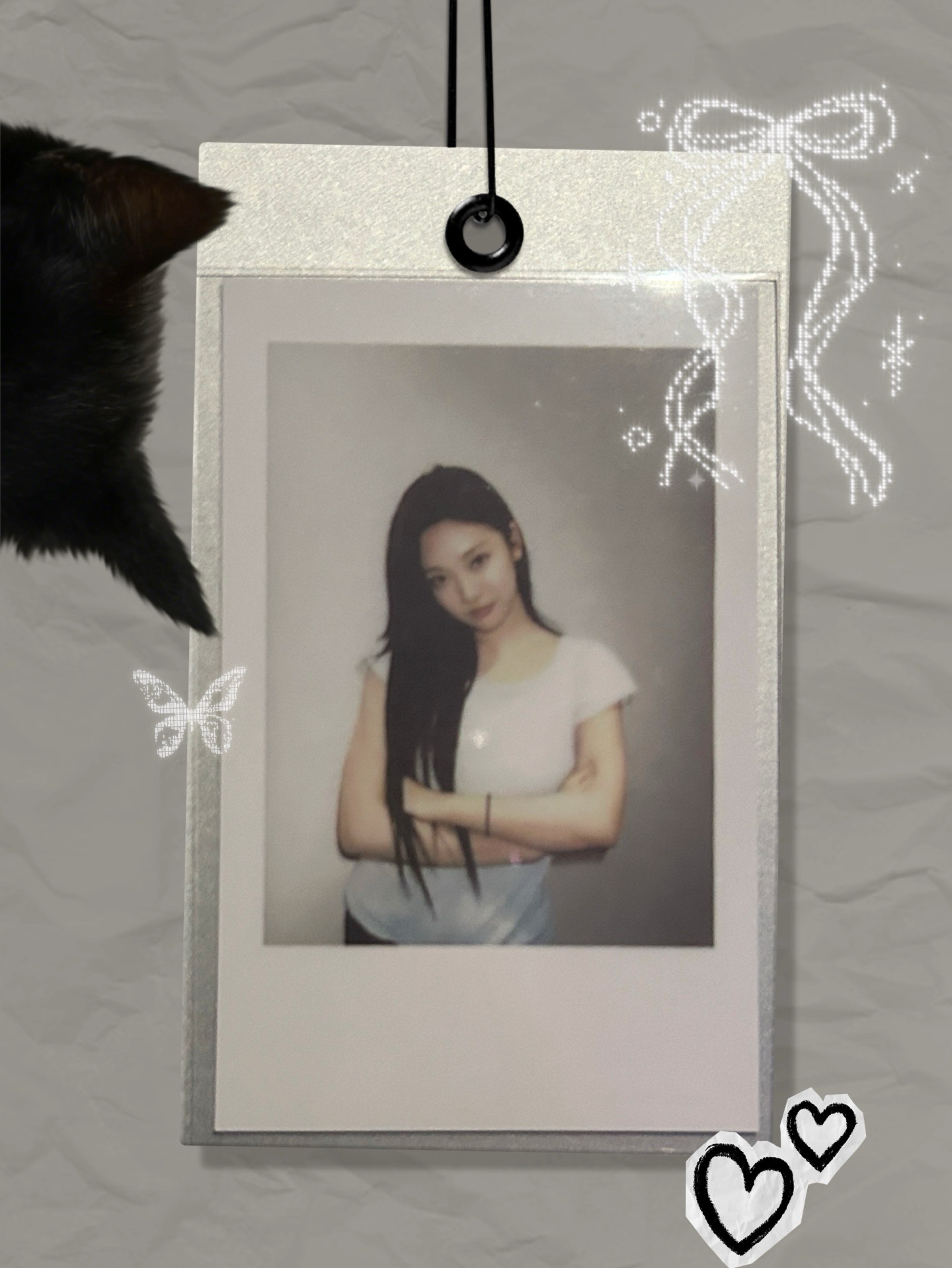 白衣叉腰拍立得寧寧