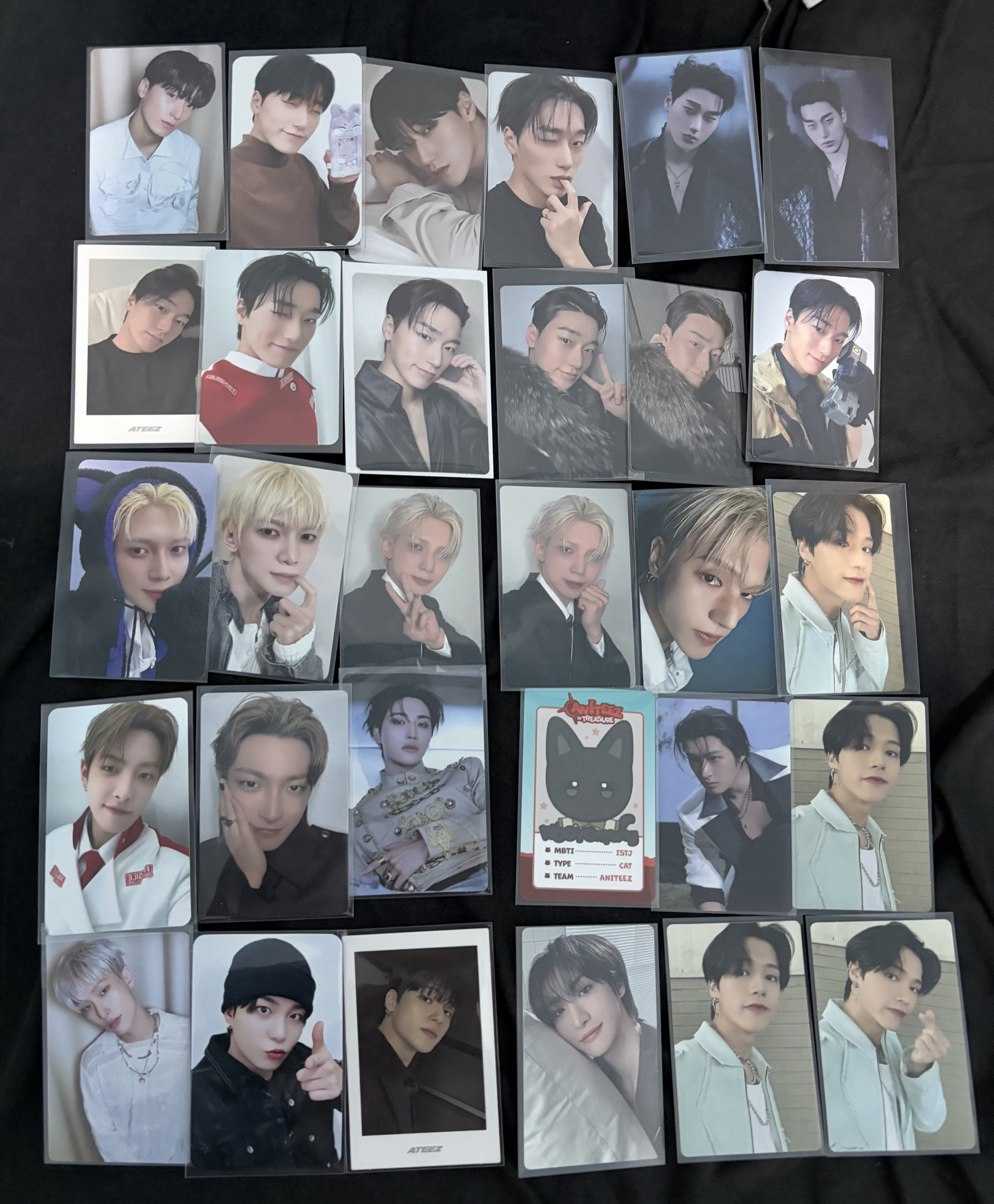 ATEEZ 盤出共30張
