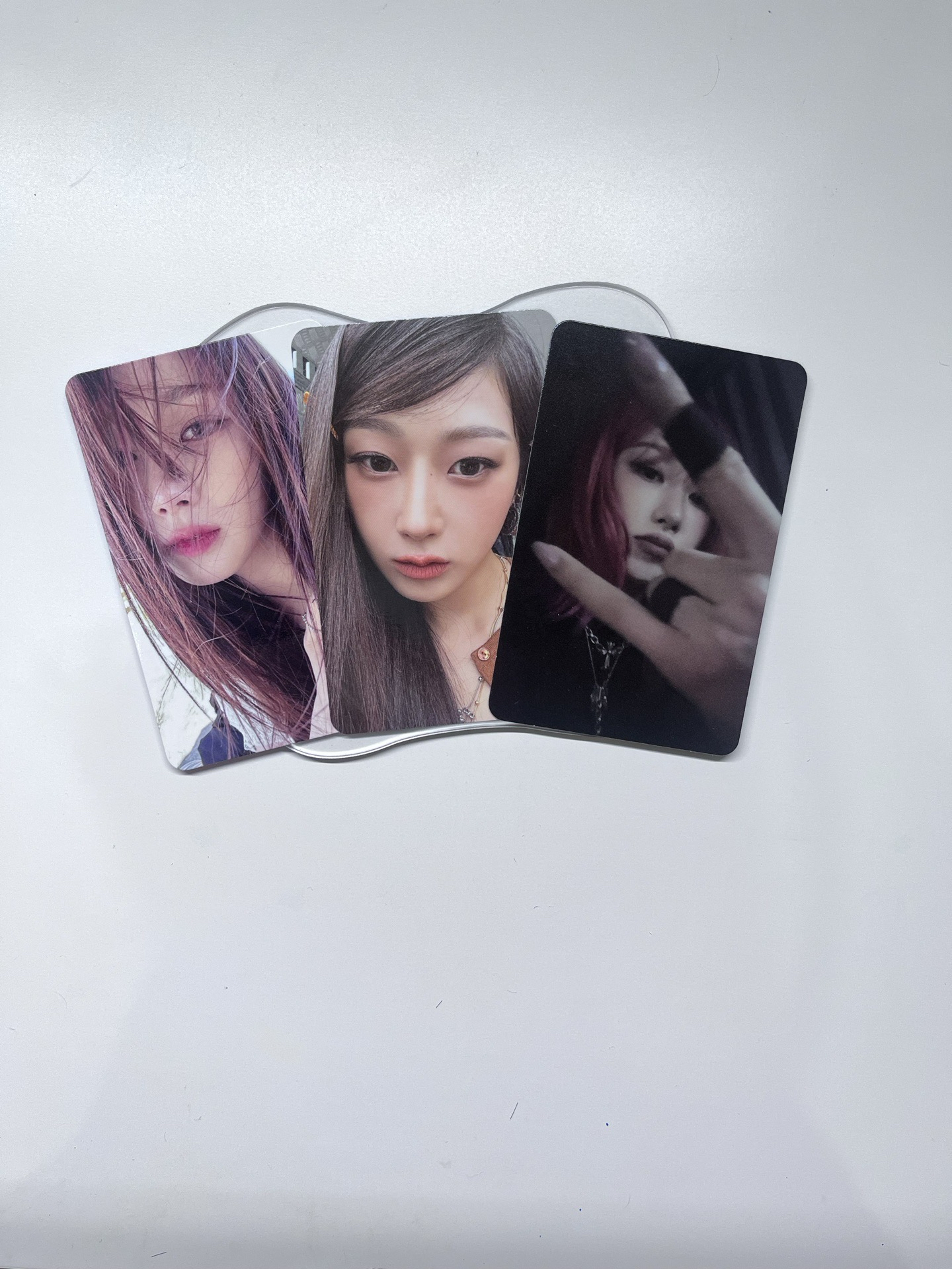 深情的望向你～