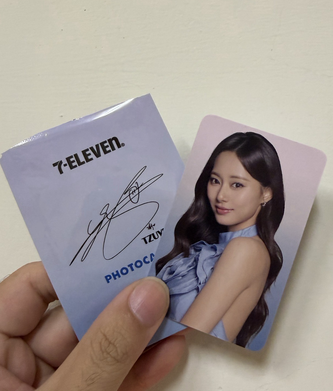 TWICE 子瑜代言卡