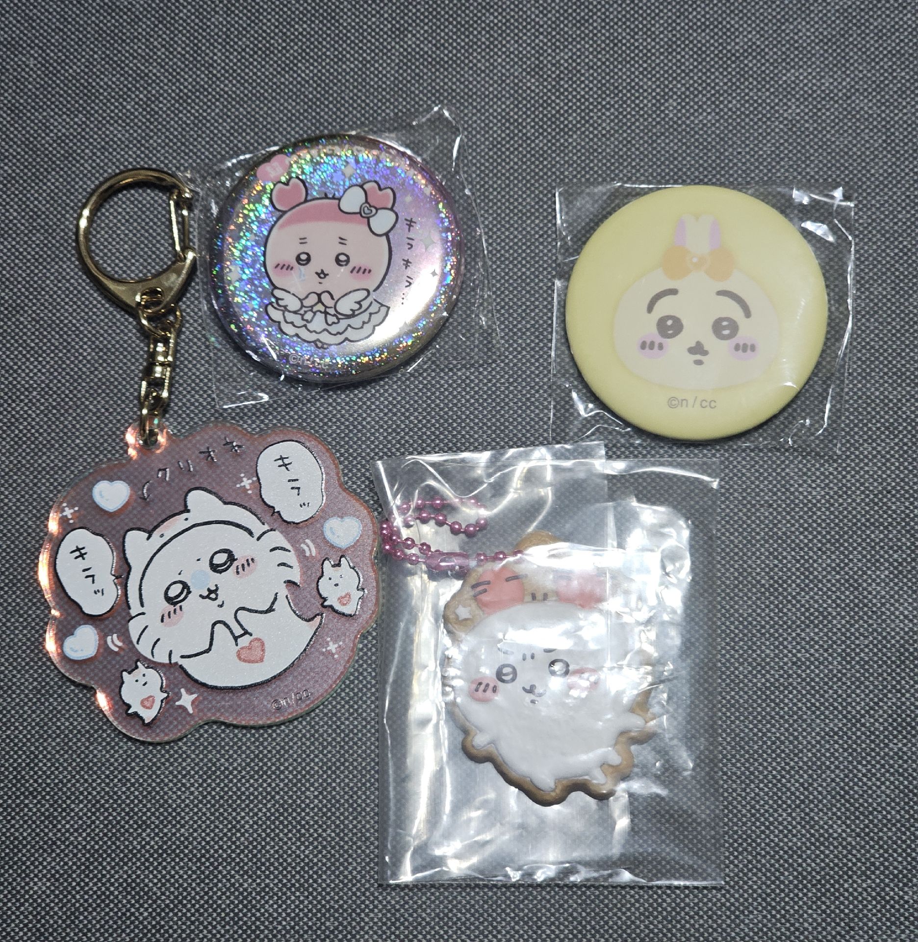 吉伊卡哇 古本屋 食玩 餅乾造型軟膠吊飾 兔兔 古本屋 魔法少女徽章 小桃 水族館鑰匙圈 獅薩 手機支架 扭蛋夾子