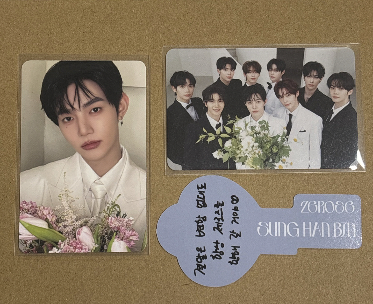 ❤️[𝐑𝐄-𝐅𝐋𝐎𝐖] 專輯卡+團卡+鑰匙