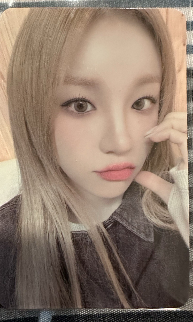 雨琦漢堡代言卡