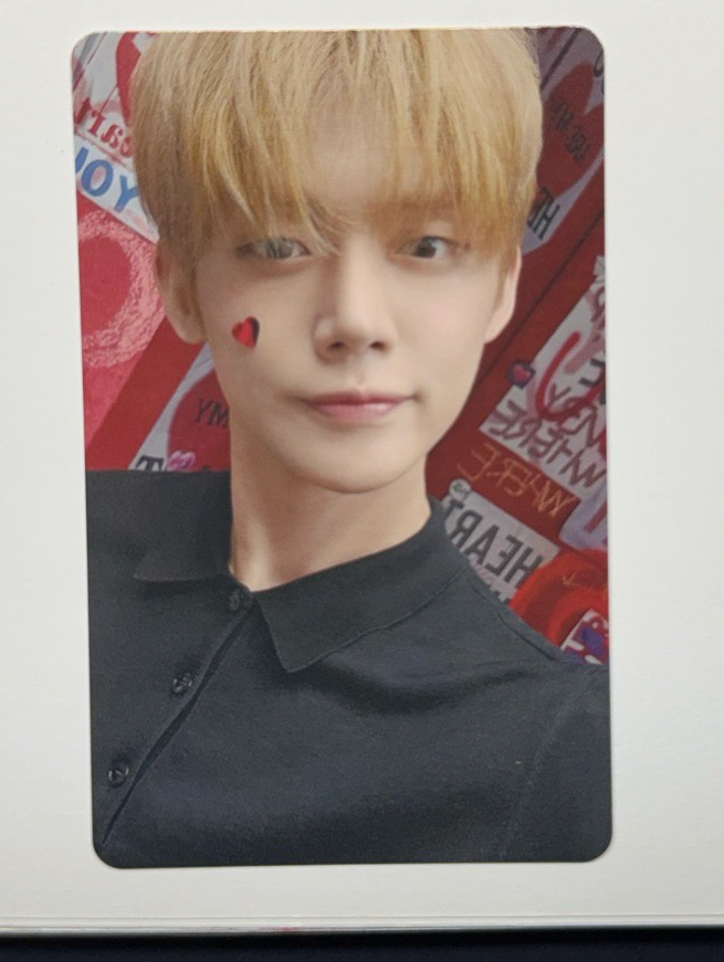 幸運卡 崔然竣（有廠損！ 一個小點 介意者勿下單）