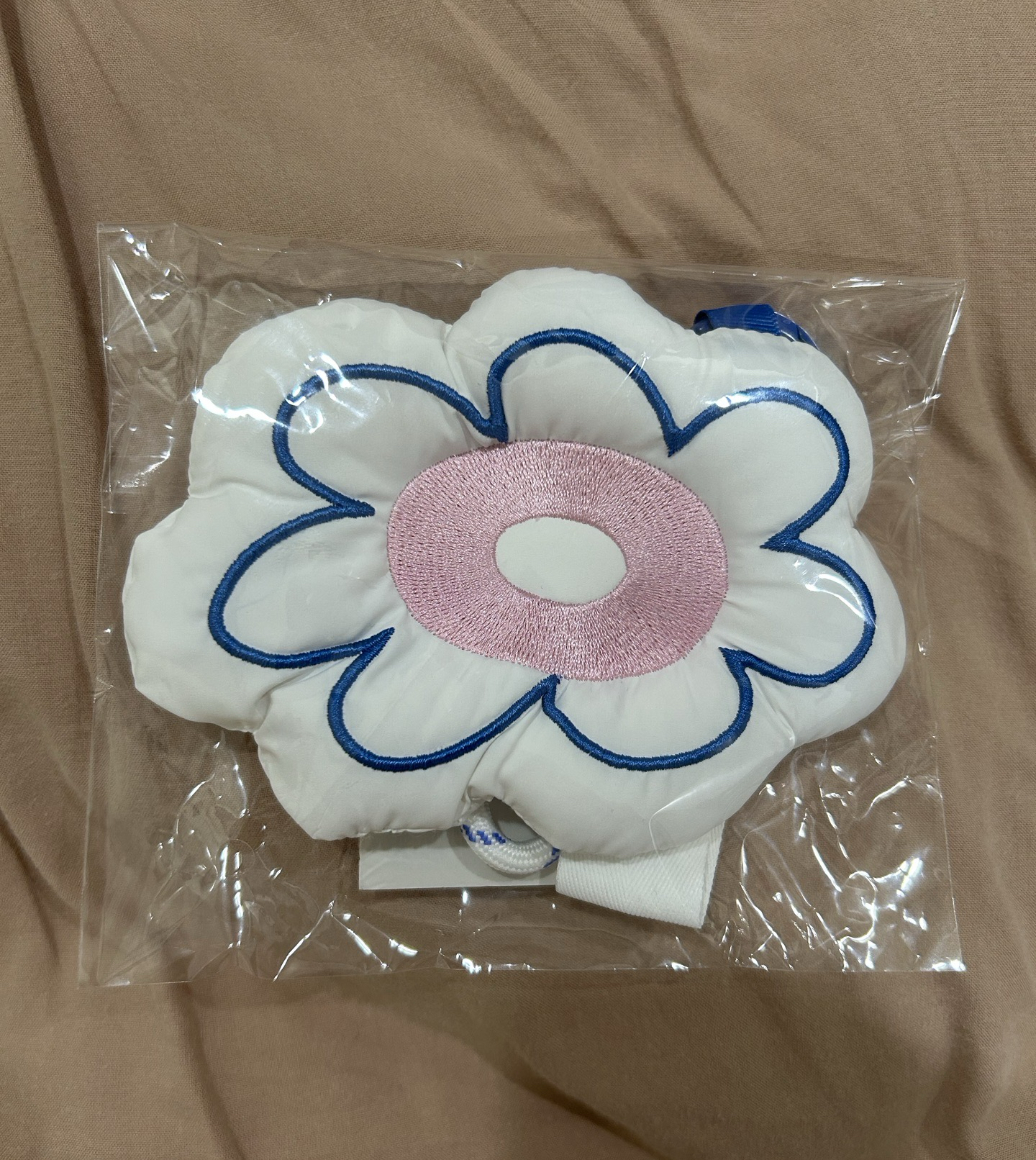 寶怪 台北限定小花吊飾